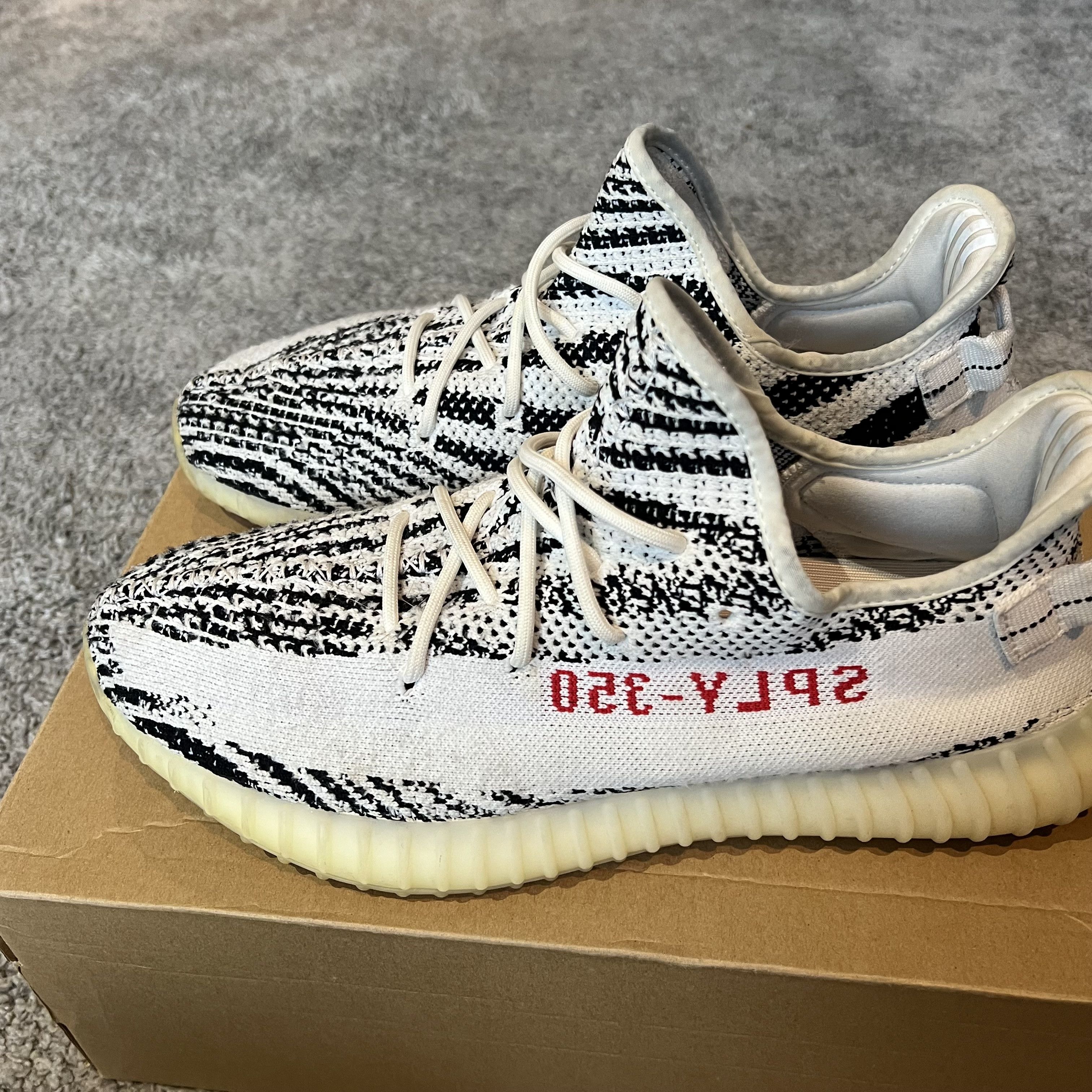 Adidas Yeezy Boost 350 V2 Zebra Size US 14 / EU 47 - 2 Thumbnail