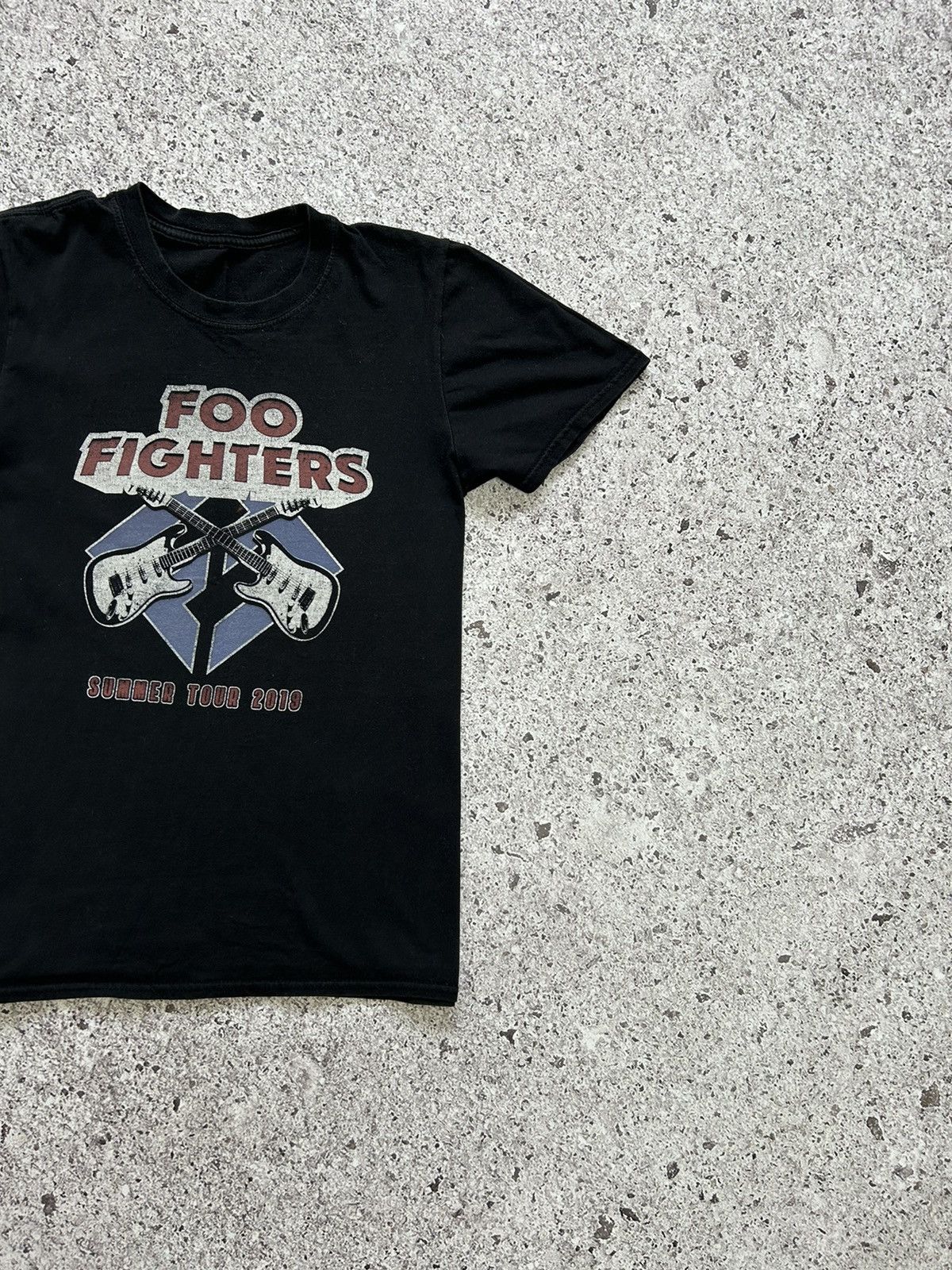 Band Tees Foo Fighters Tour 2019 Rock Band T-Shirt Size US S / EU 44-46 / 1 - 5 Thumbnail