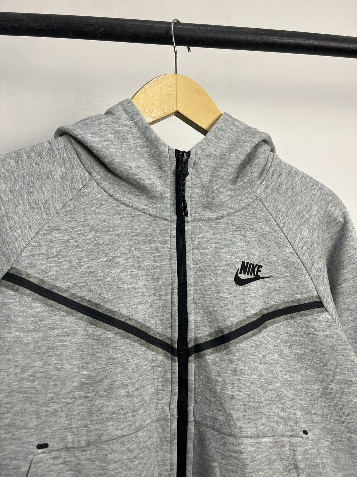 Nike Nike Tech Women Hoodie Size S / US 4 / IT 40 - 2 Thumbnail