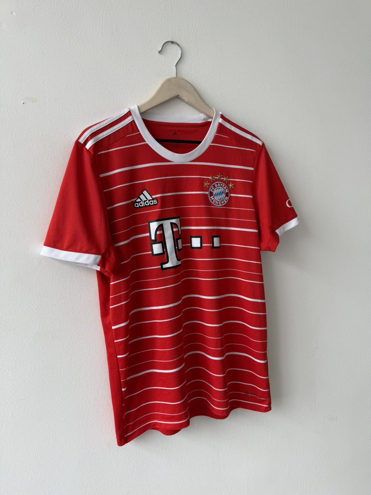 Adidas Adidas FC Bayern Munich 2022-23 Home Jersey Size L Size US L / EU 52-54 / 3 - 3 Thumbnail