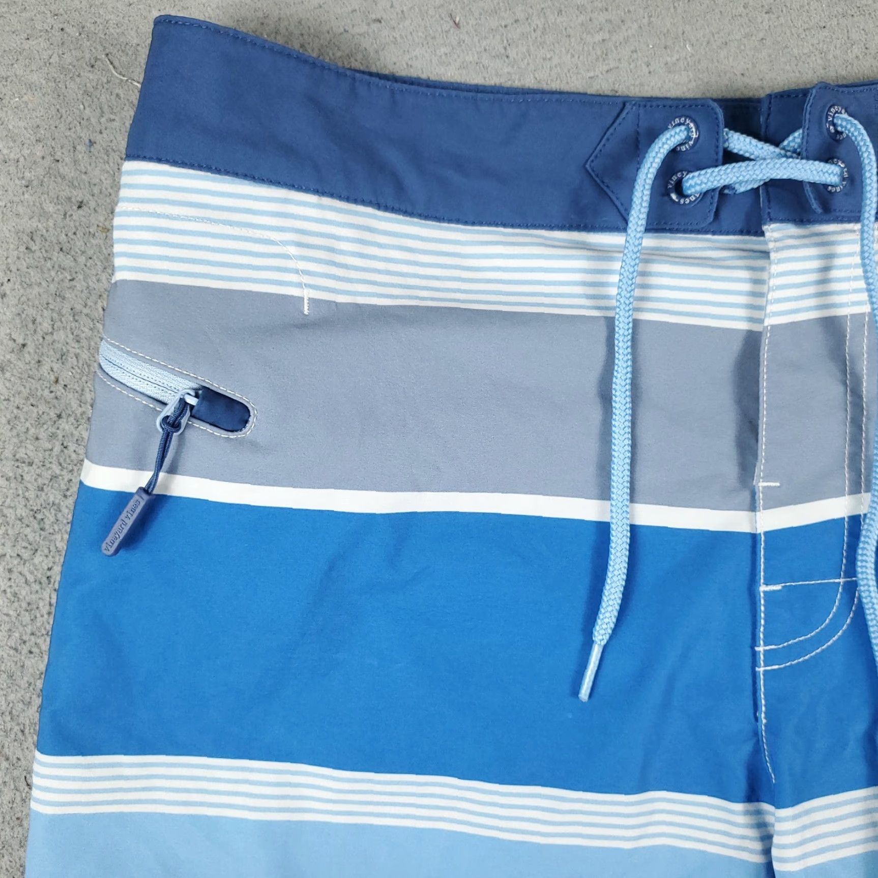 Vineyard Vines Vineyard Vines Shorts Mens 32 Blue Striped Surf Beach Board Swim Trunks Size US 32 / EU 48 - 2 Thumbnail