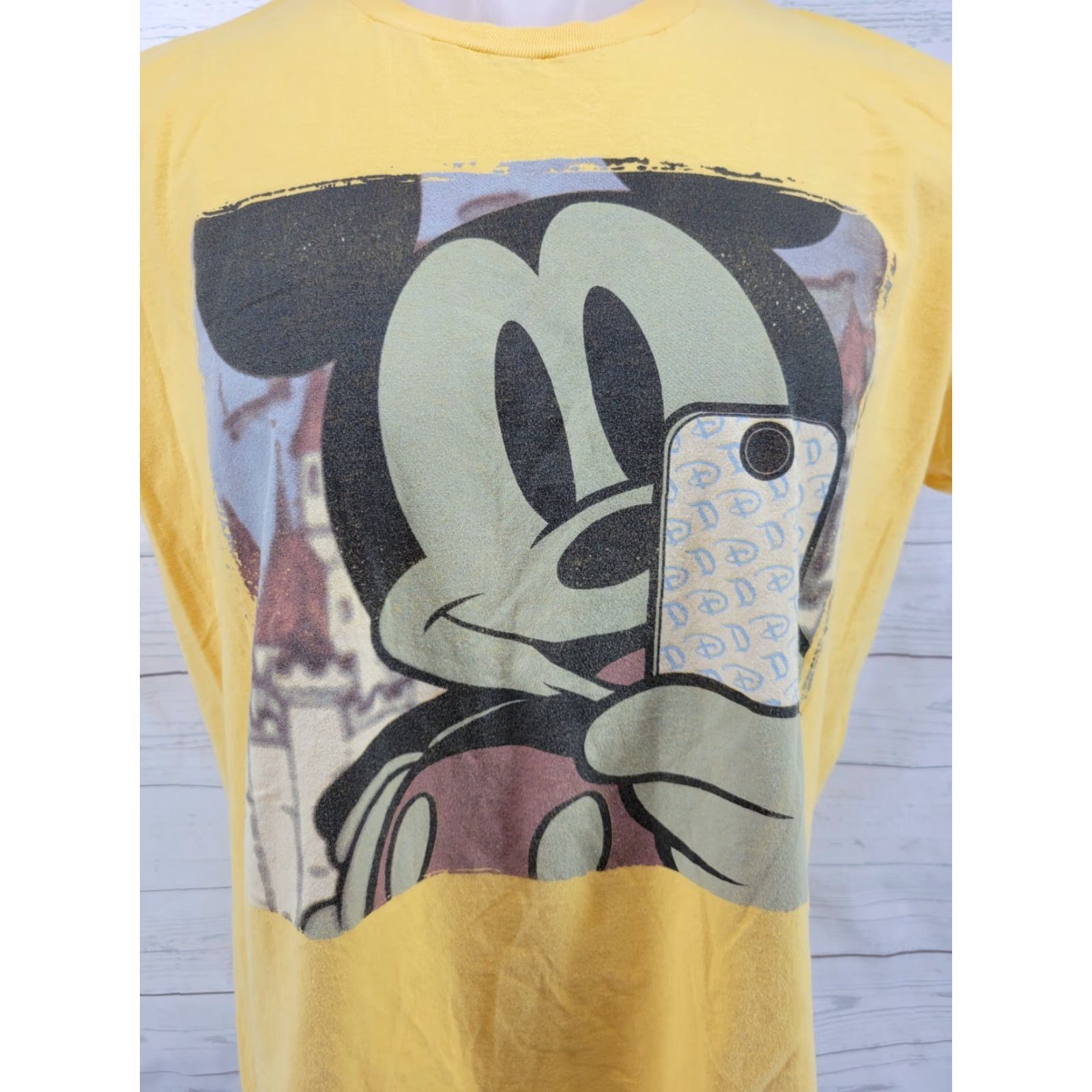 Disney Disney Men's T Shirt Mickey Mouse Phone Disneyland Disneyworld Graphic Tee XL Shirt Mens? Size US XL / EU 56 / 4 - 2 Thumbnail