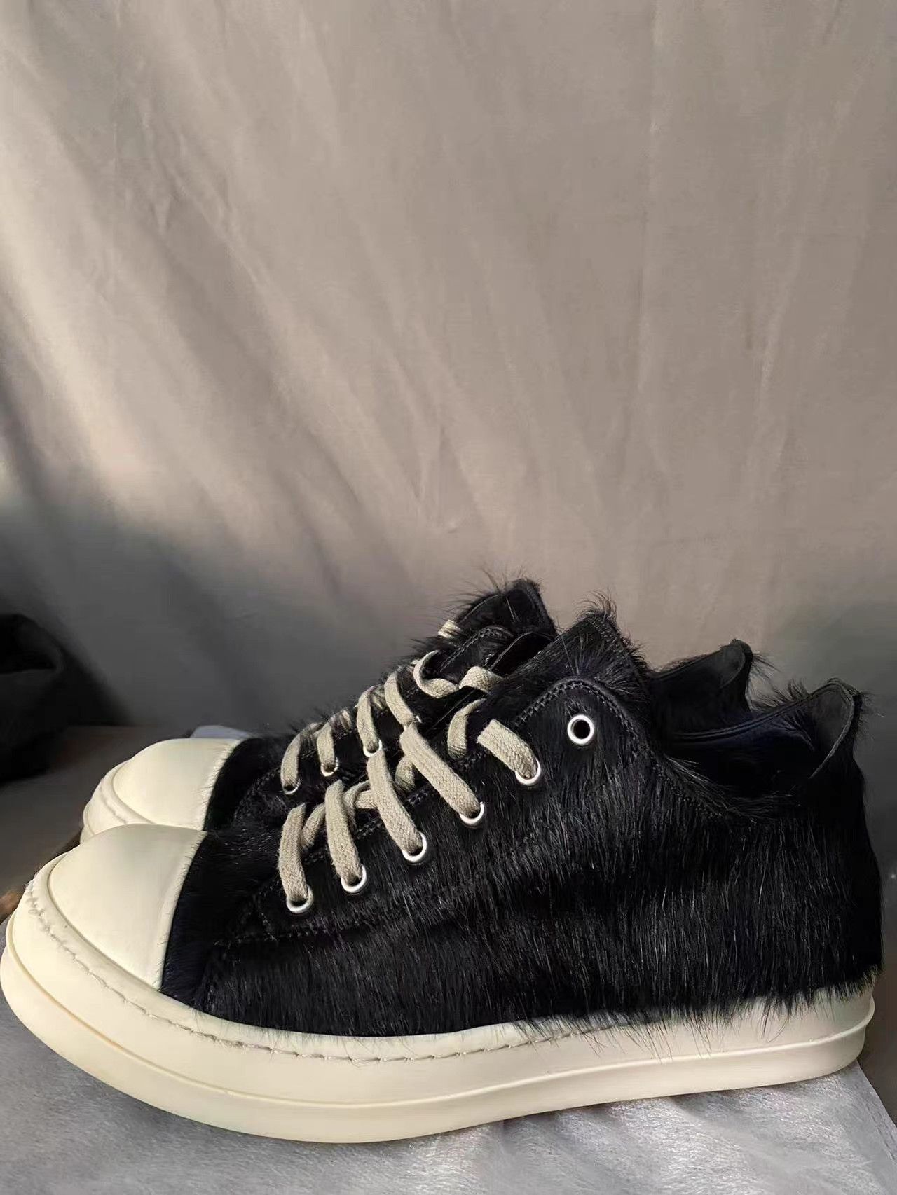 Rick Owens Rick Owens Pony Hair Low Top Jumbo Lace Size US 9 / EU 42 - 1 Thumbnail