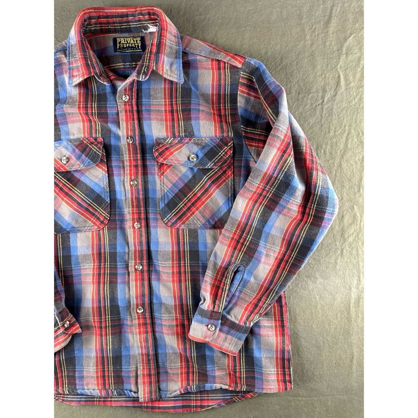Vintage VINTAGE Private Property Flannel Shirt Workwear Grunge Red Blue USA L 90s Size US L / EU 52-54 / 3 - 3 Thumbnail