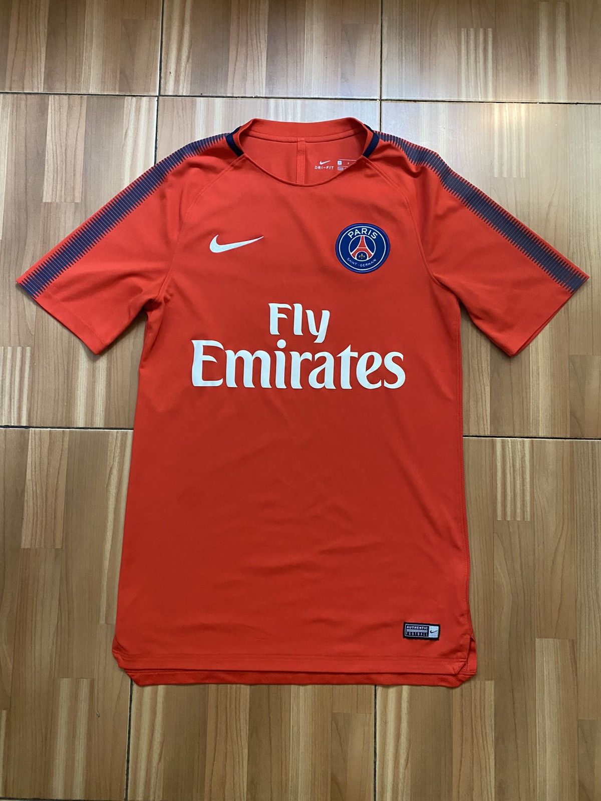 Nike Nike PARIS SAINT GERMAIN 2016 2017 SOCCER JERSEY Size US S / EU 44-46 / 1 - 1 Thumbnail