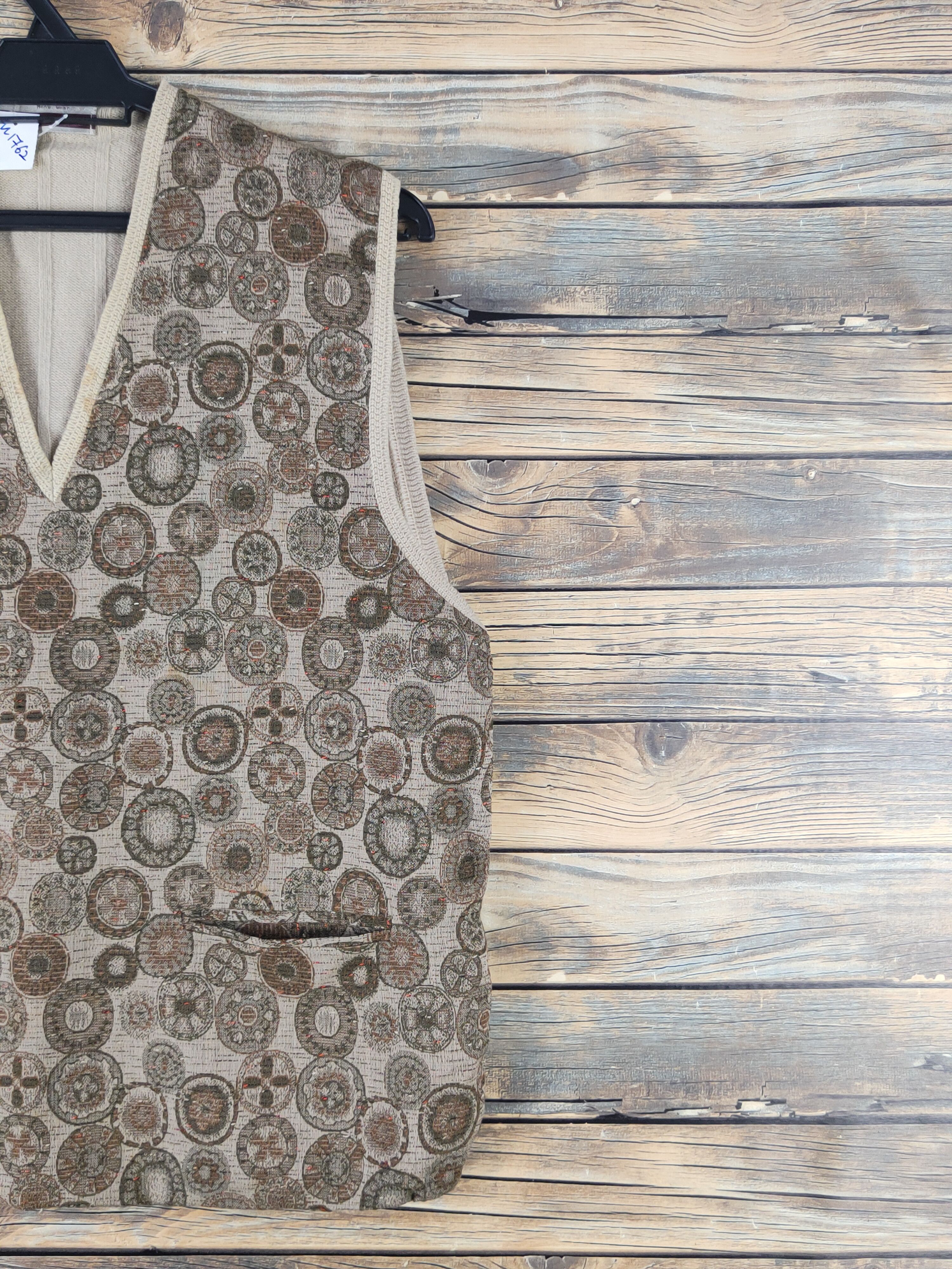 Vintage Matsuzakaya Brown Knitwear vintage Vests #W1762 Size US M / EU 48-50 / 2 - 5 Thumbnail
