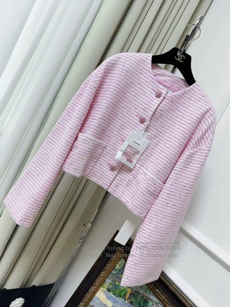 Chanel Chanel 24C early spring pink striped glitter diamond buckl Size XS / US 0-2 / IT 36-38 - 1 Thumbnail