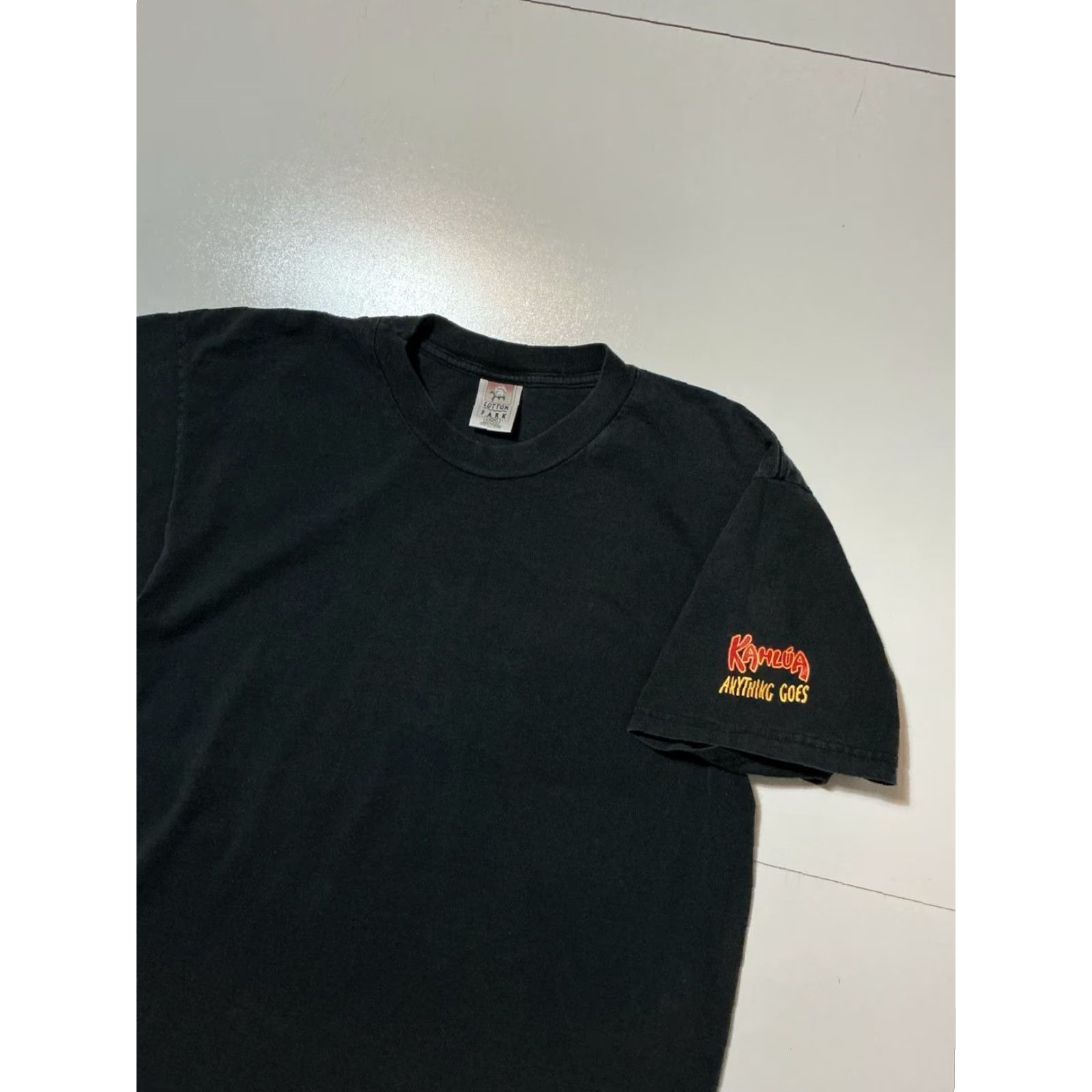 Vintage VINTAGE Kahlua Coffee Liqueur Black Night Anything Goes Graphic T-Shirt L Black 1990s Mens? Women? Size US L / EU 52-54 / 3 - 4 Thumbnail