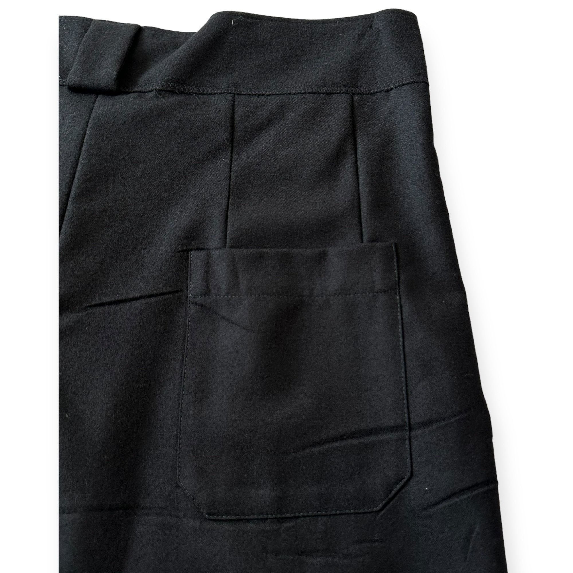 Miu Miu Miu Miu FW2006 Black Wool Culottes Skirt Shorts IT46 Runway Size 32" / US 10 / IT 46 - 9 Thumbnail