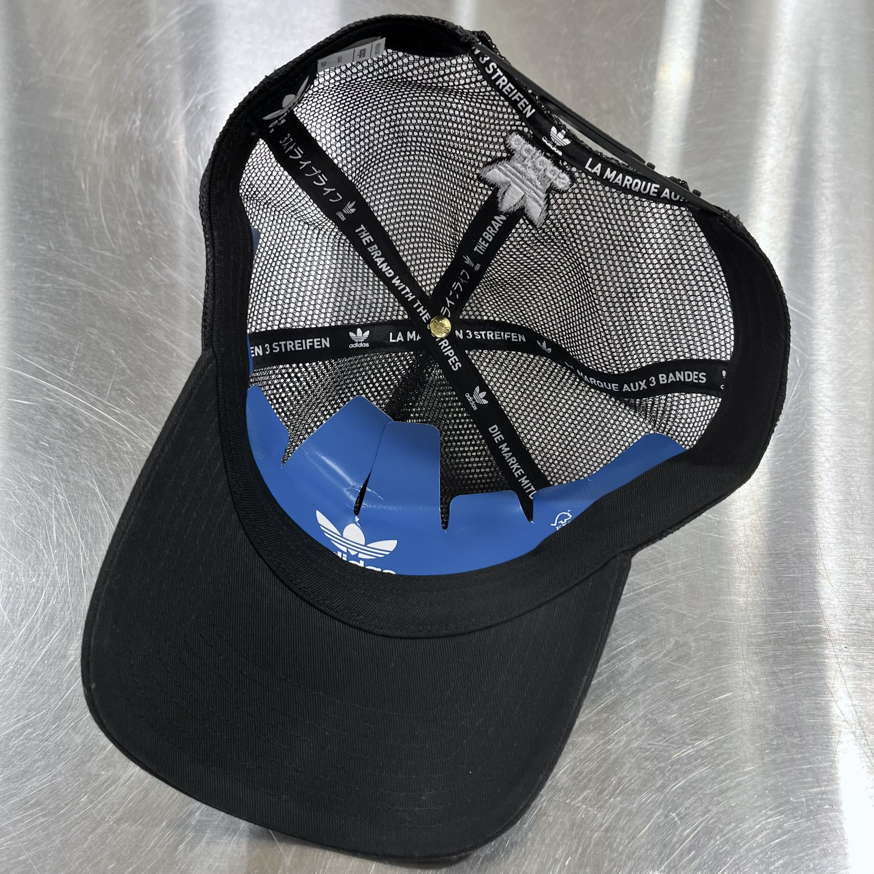 Adidas Adidas Originals Worldwide Globe Box Logo Trucker Hat Size ONE SIZE - 4 Thumbnail