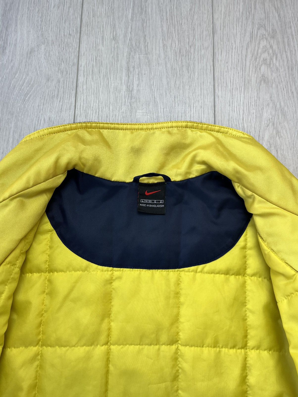 Nike × Vintage Vintage Nike Nylon Jacket Big Logo 90s Y2K Drill Hype Size US L / EU 52-54 / 3 - 9 Thumbnail