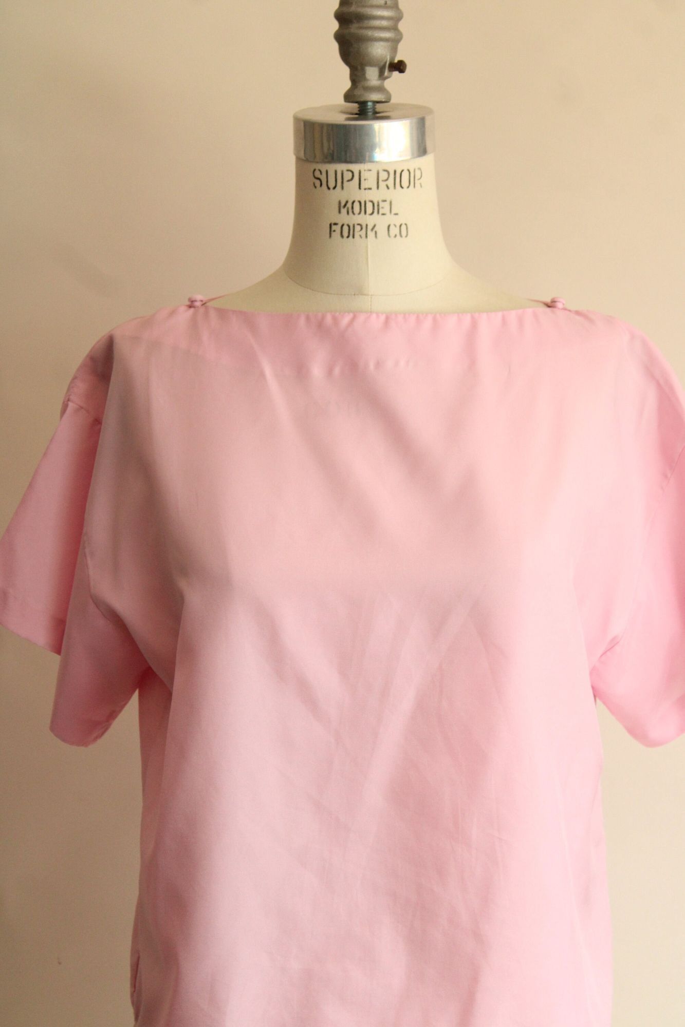 Vintage Vintage 1990s Blouse, Pink Shirt with Buttons at Shoulder, G Size M / US 6-8 / IT 42-44 - 3 Thumbnail