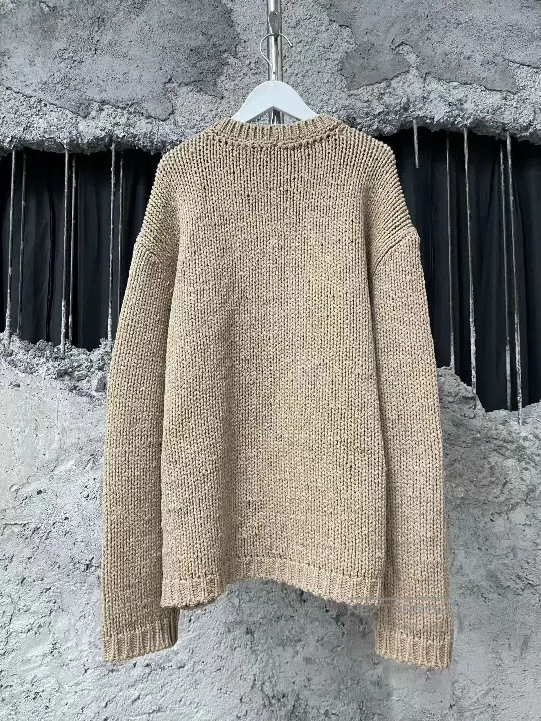 Gucci gucci logo camel color sweater. Size US XL / EU 56 / 4 - 2 Thumbnail