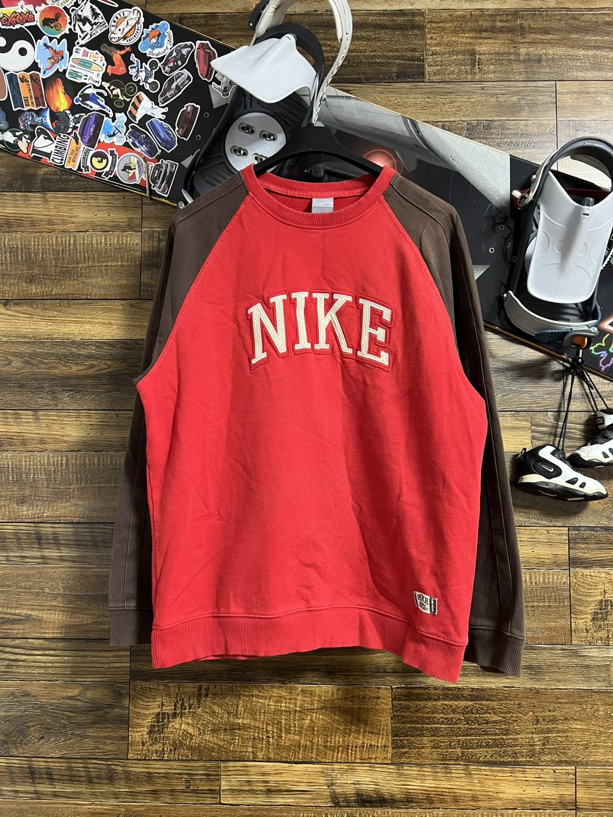 Vintage NIKE Y2K Vintage Drill Big Logo Crewneck Sweatshirt Size US L / EU 52-54 / 3 - 1 Thumbnail