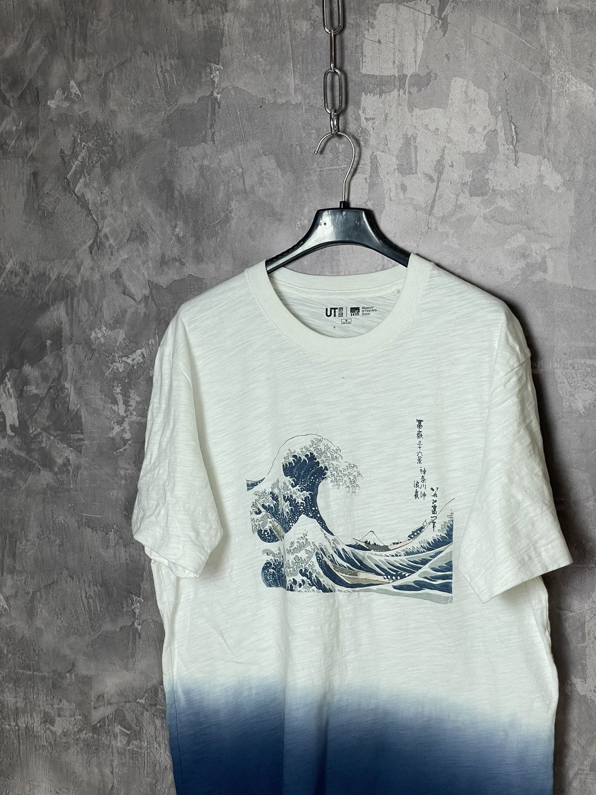 Japanese Brand × Uniqlo Uniqlo Japanese Brand Vintage retro wave art T-shirt Size US M / EU 48-50 / 2 - 7 Thumbnail