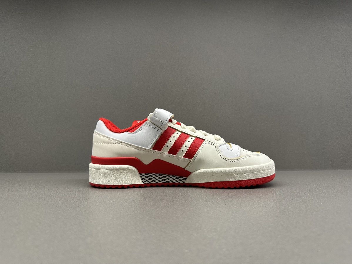 Adidas Adidas Forum 84 Low Off White Vivid Red Footwear White Size US 6.5 / IT 36.5 - 6 Thumbnail