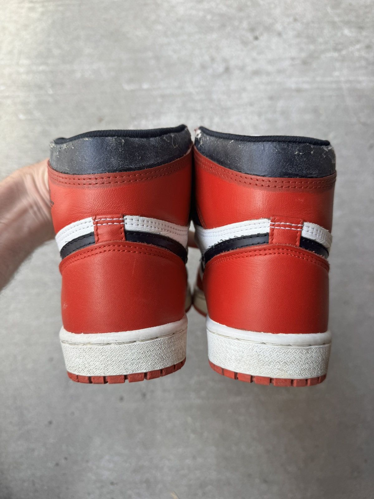 Jordan Brand (1985) JORDAN 1 RETRO HIGH OG CHICAGO SIZE 7 Size US 7 / EU 40 - 3 Thumbnail