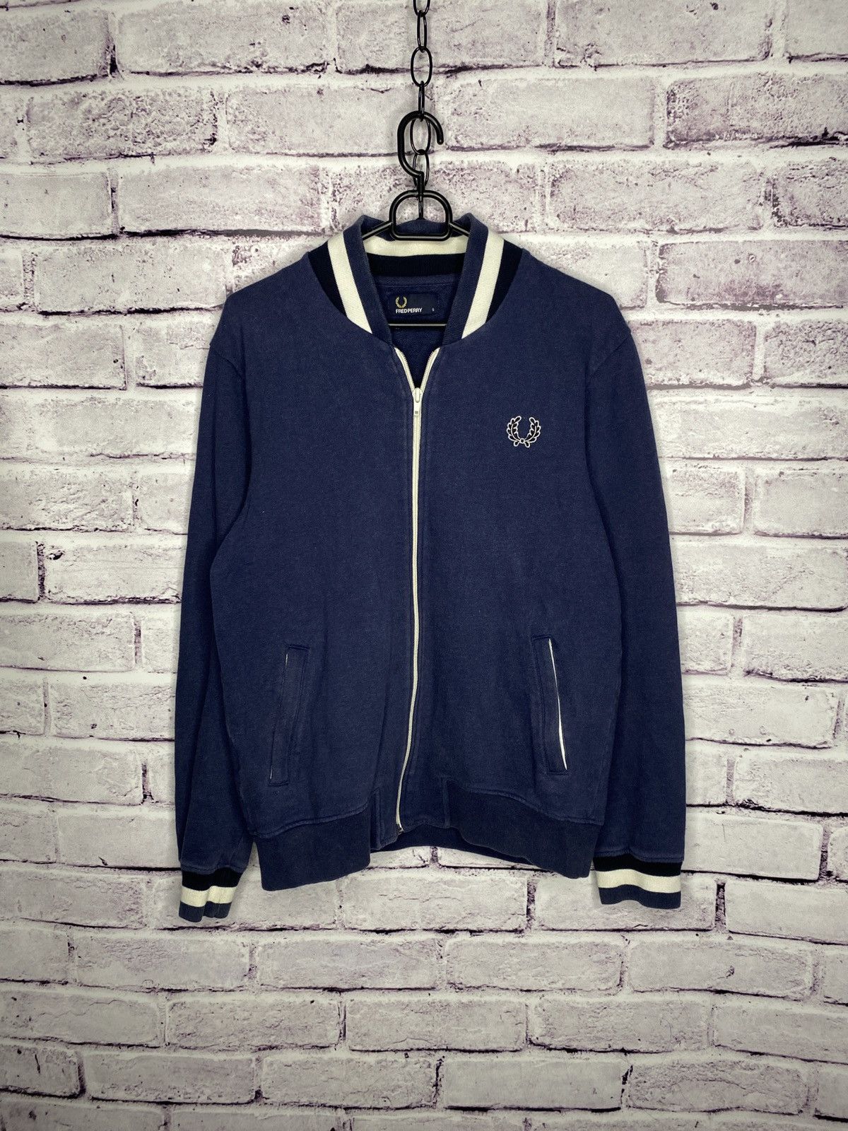 Fred Perry Men's Fred Perry bomber jacket big logo Size S Size US S / EU 44-46 / 1 - 2 Thumbnail