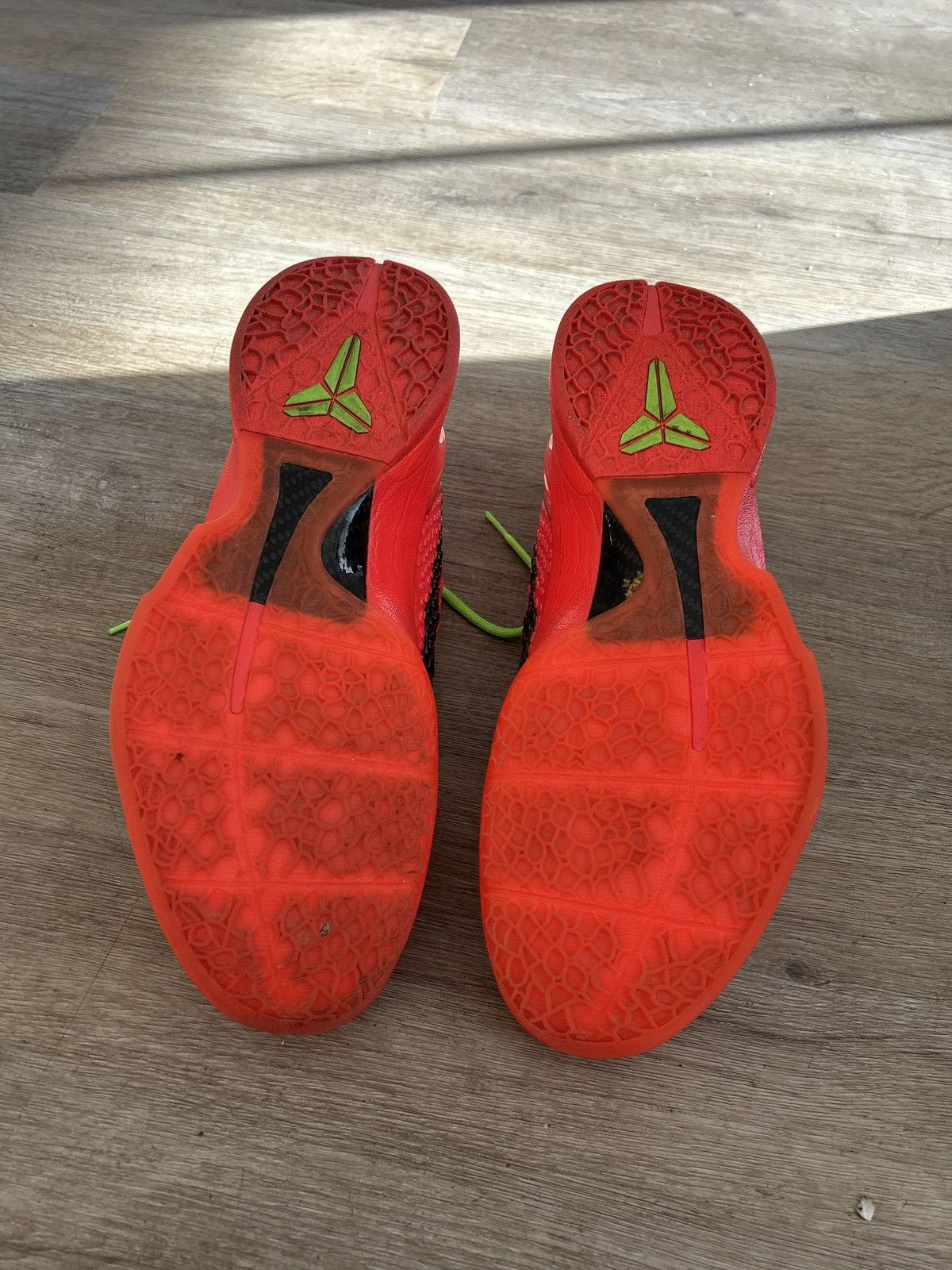 Nike Kobe 6 Reverse Grinch size 13 Size US 13 / EU 46 - 5 Thumbnail