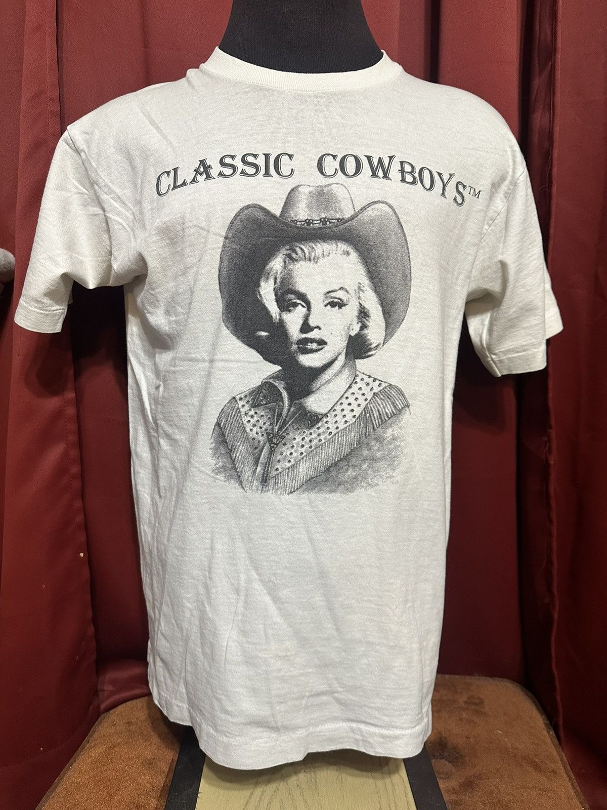 Vintage Vintage Marilyn Monroe Tshirt 90’s Classic Cowboys Grail Size US XL / EU 56 / 4 - 1 Thumbnail