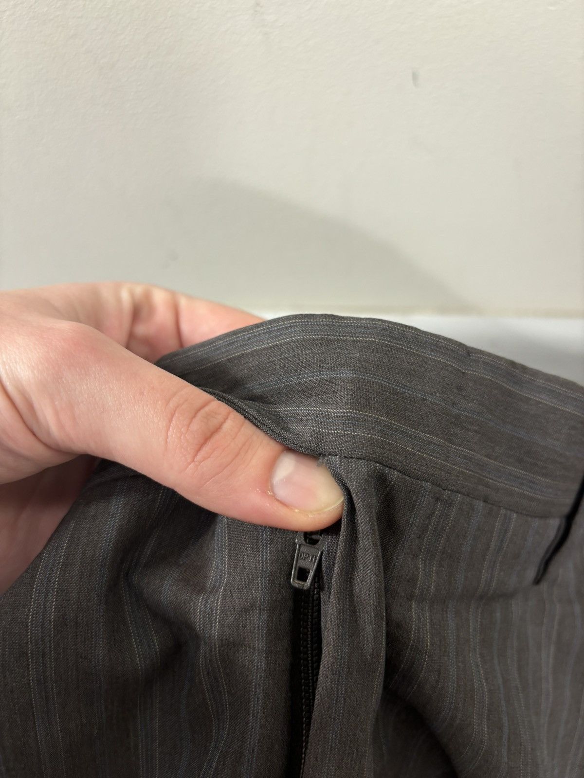 Kiton Kiton Napoli Men’s Pinstripe Light Brown 14 Micron Wool Suit Size 46R - 20 Thumbnail