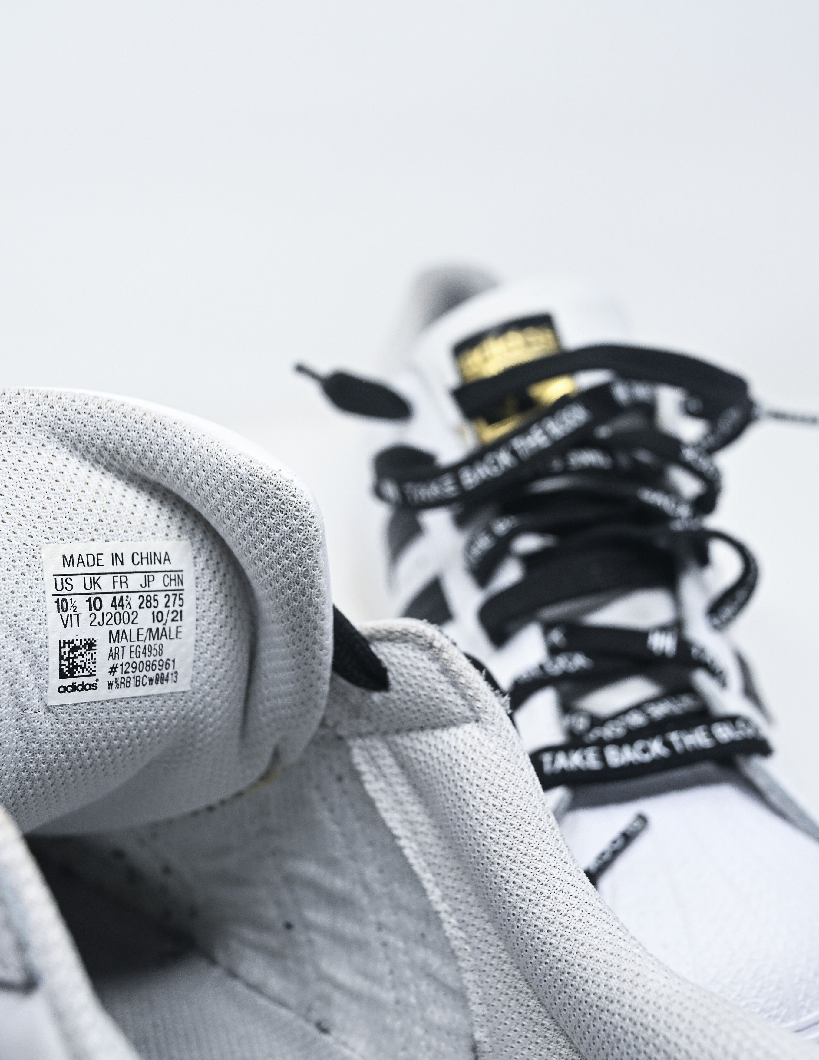 Adidas Adidas Streetwear Collab Hood Holidays Superstar Sneaker Size US 10.5 / EU 43-44 - 6 Thumbnail