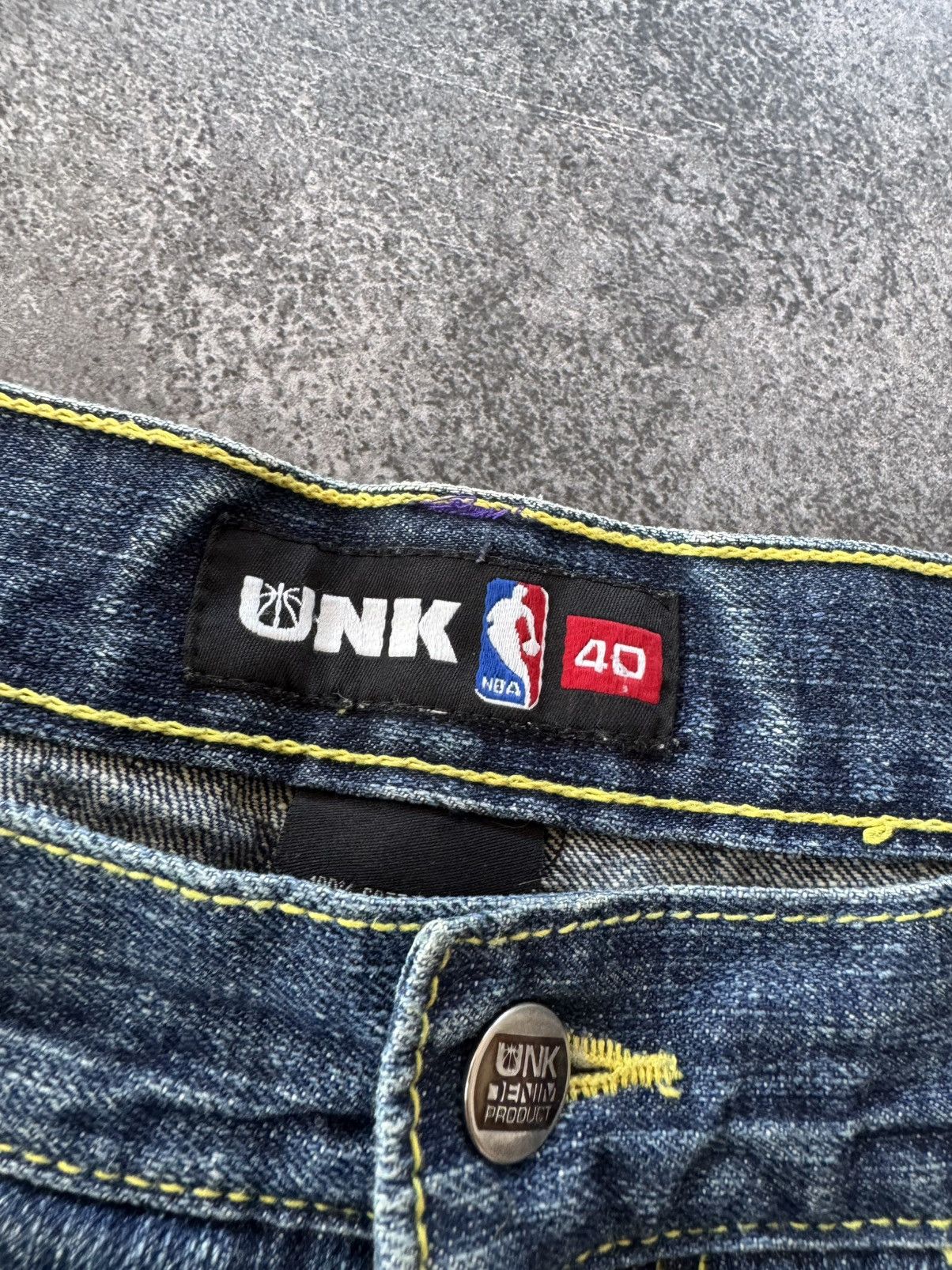 NBA Vintage UNK NBA Team Denim Shorts Size US 40 / EU 56 - 10 Thumbnail