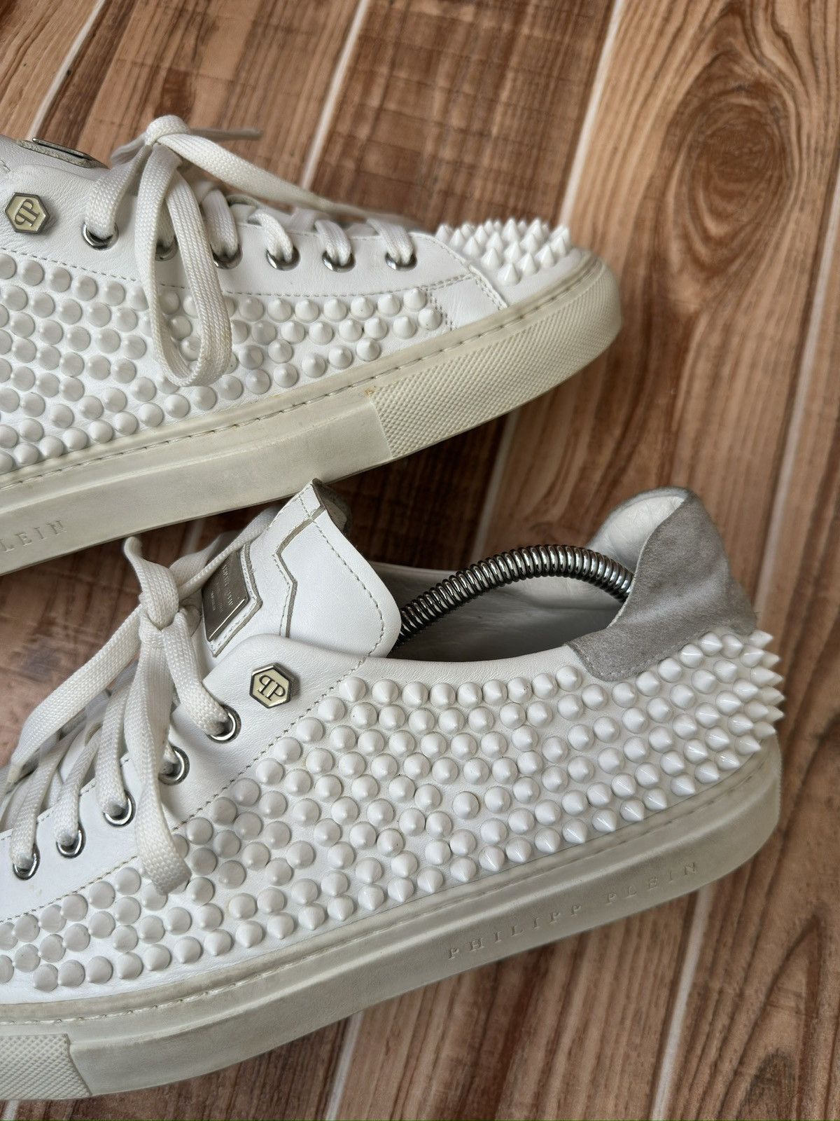Philipp Plein Philipp Plein 78 Studded Spiked White Low Top Trainers Size US 9 / EU 42 - 7 Thumbnail