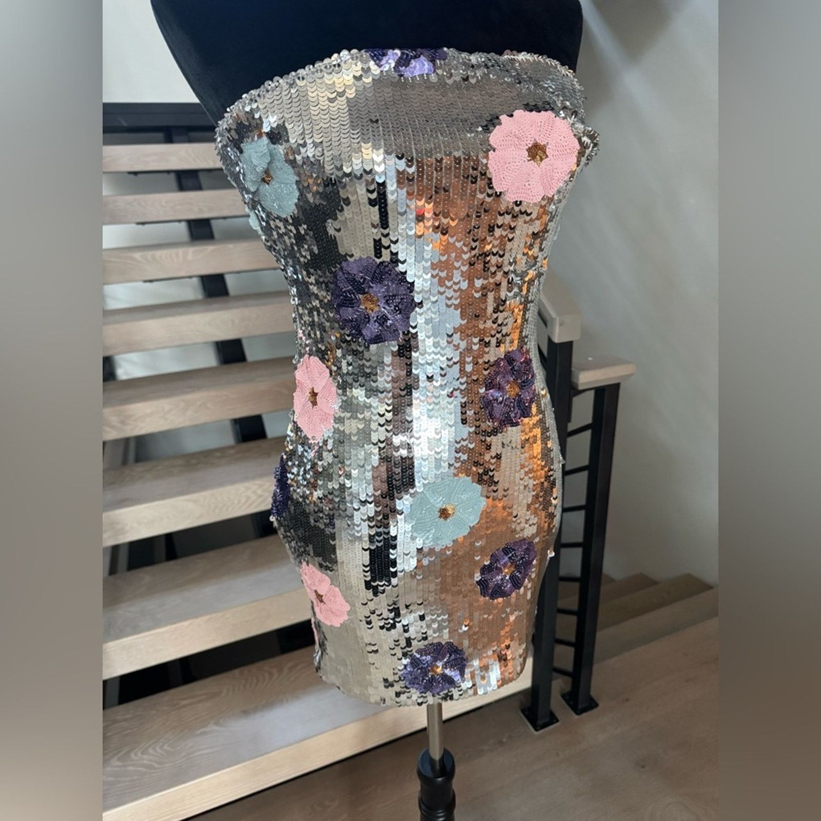 Other Elegant Strapless Sequin Dress with Floral Patterns size XS Size XS / US 0-2 / IT 36-38 - 4 Thumbnail