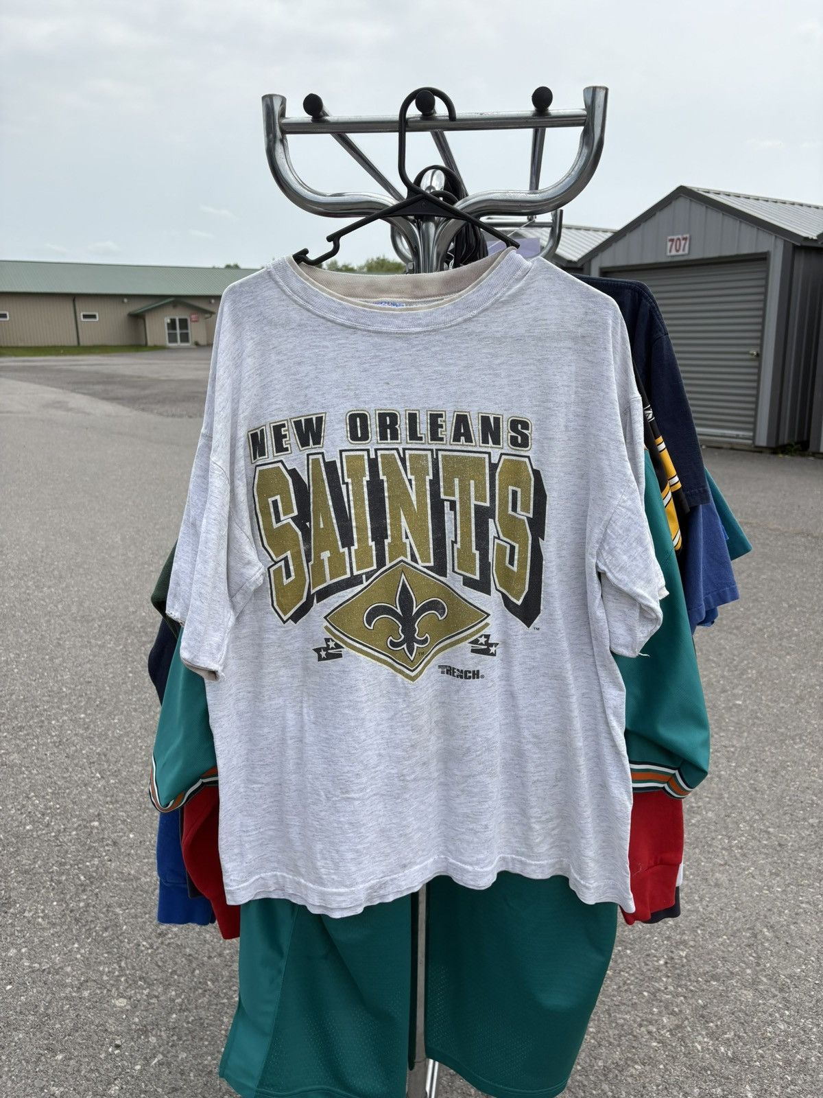 Trench USA × Vintage 1990's New Orleans Saints Trench T-Shirt Size US L / EU 52-54 / 3 - 1 Thumbnail