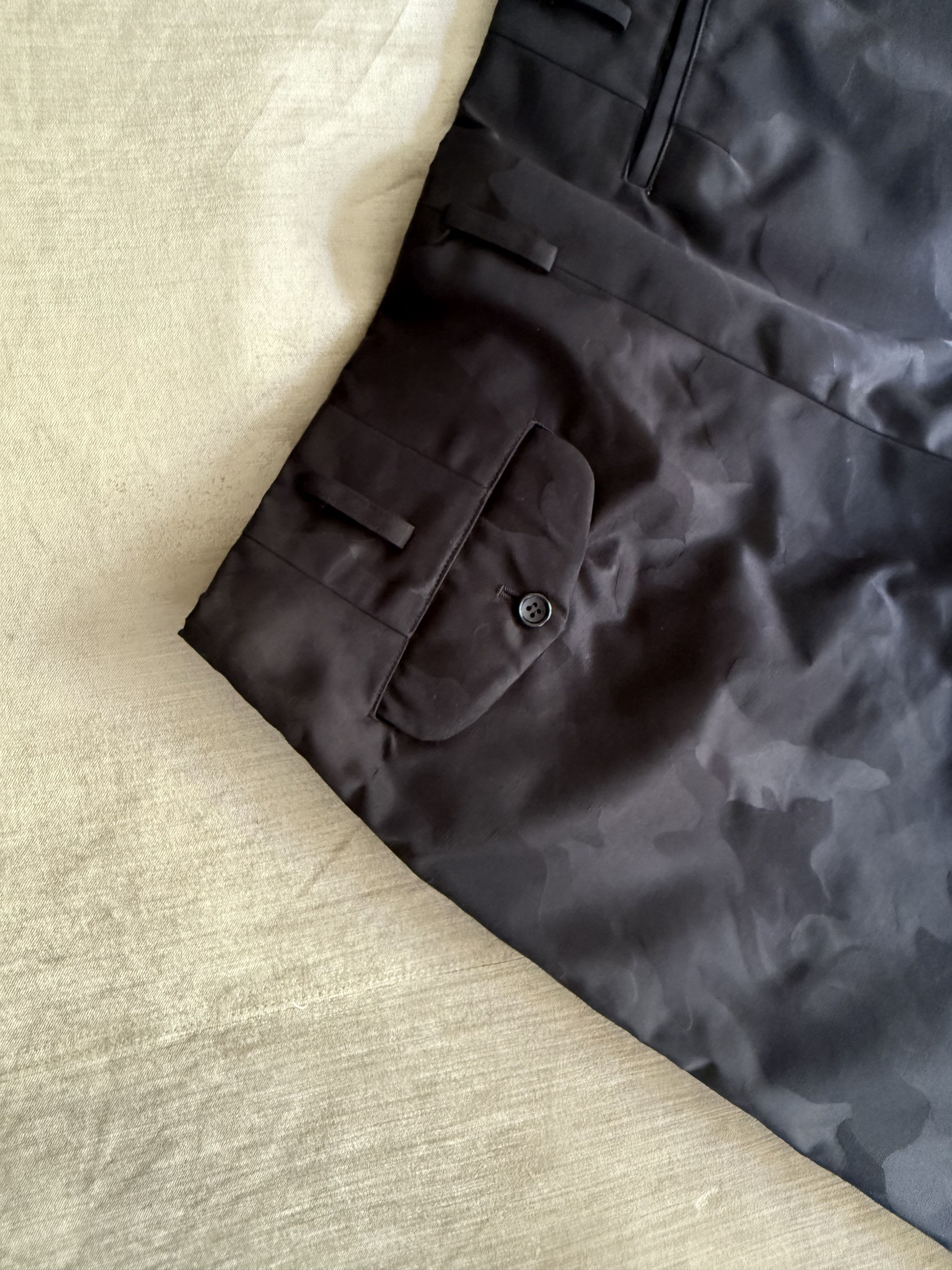 Comme des Garcons Homme Plus Comme des Garçons Homme Plus Black Jacquard Camo Shorts Size US 34 / EU 50 - 4 Thumbnail