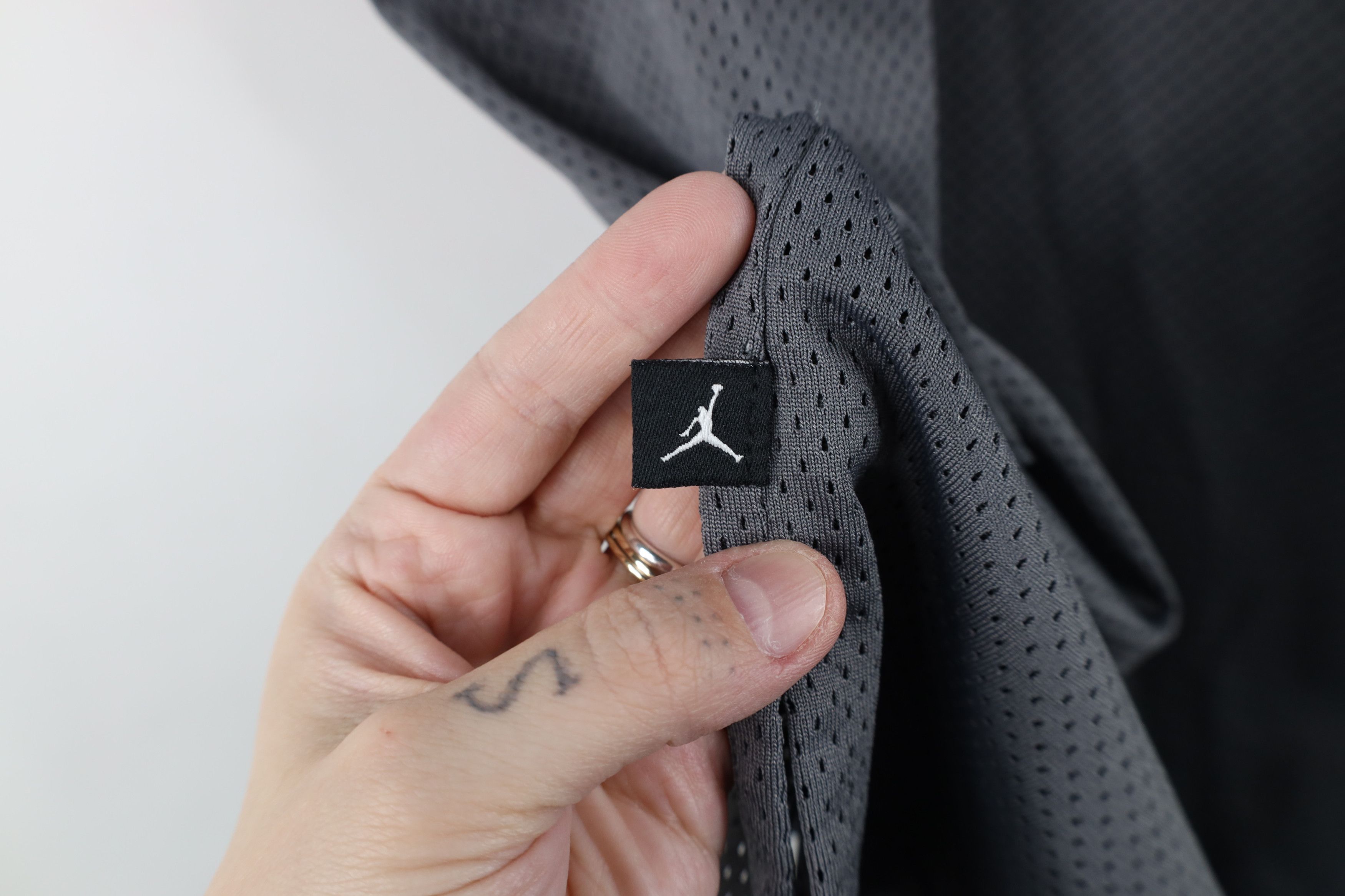 Nike × Vintage Vintage Nike Air Jordan Mesh Basketball Jersey #23 Size US L / EU 52-54 / 3 - 6 Thumbnail