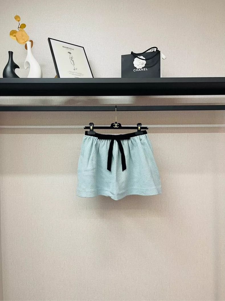Chanel Chanel Lake Blue Velvet Skirt- DMC Size US 38 / EU 54 - 1 Thumbnail