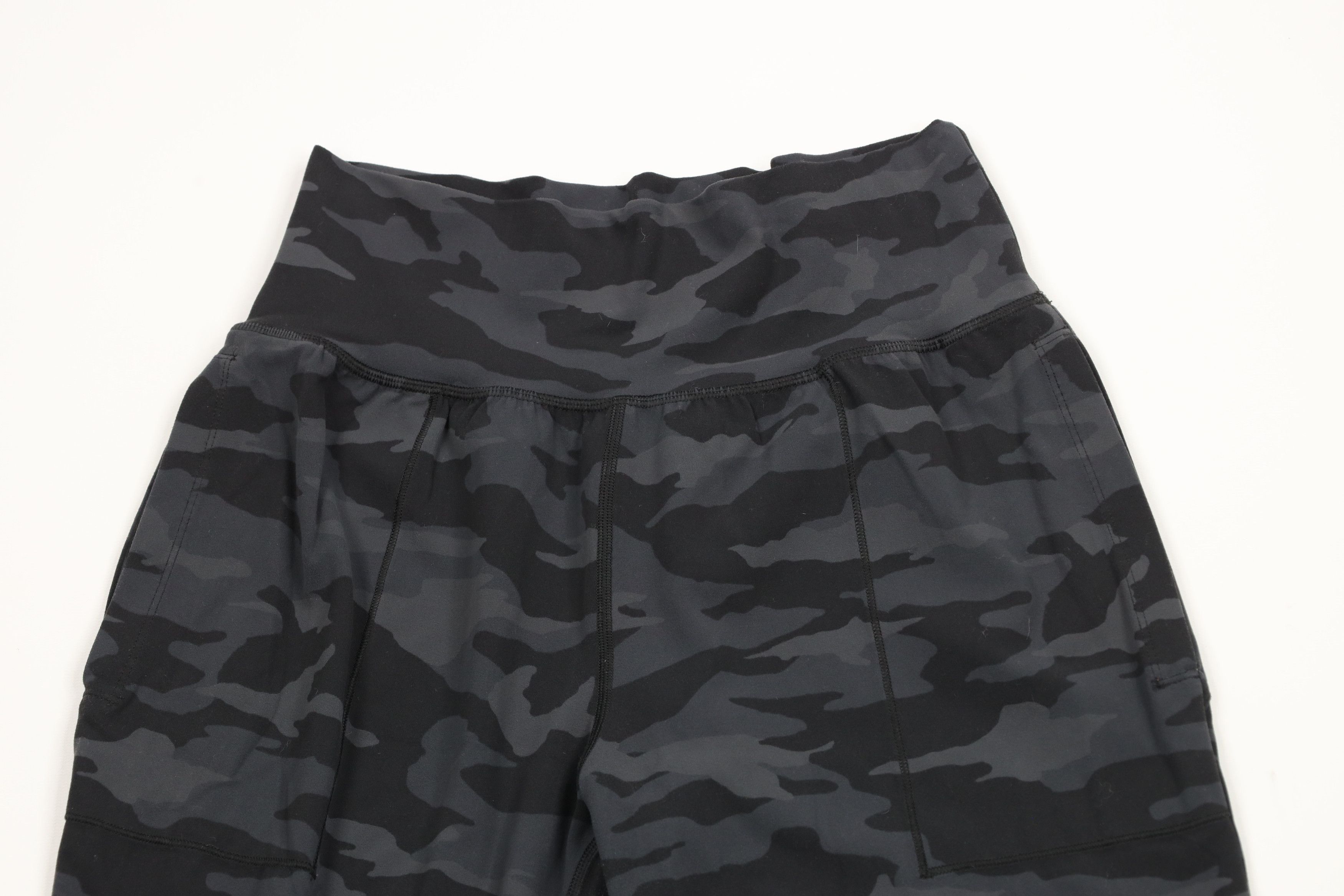 Athleta × Vintage Athleta Salutation Camouflage Cuffed Joggers Jogger Pants Size 26" / US 2 / IT 38 - 2 Thumbnail