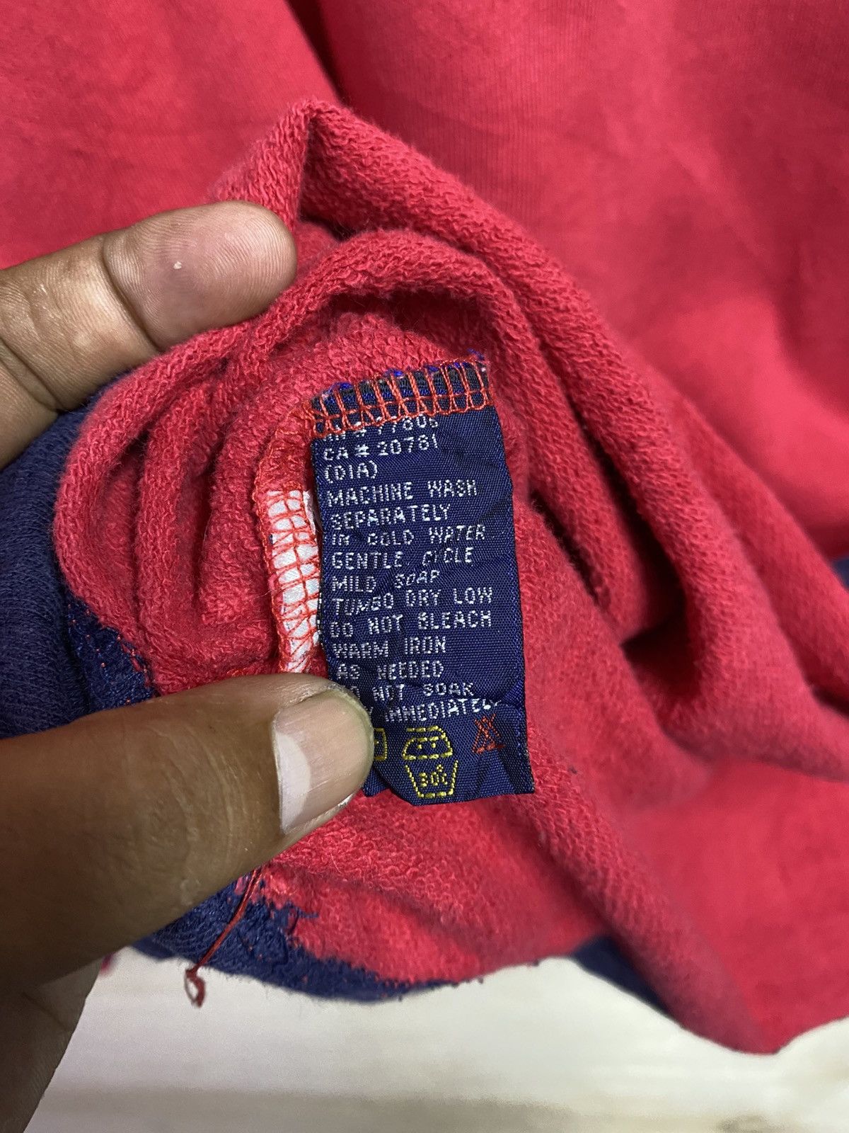Tommy Hilfiger Vintage Tommy Hilfiger big logo half zipper polo sweatshirt Size US XL / EU 56 / 4 - 7 Thumbnail