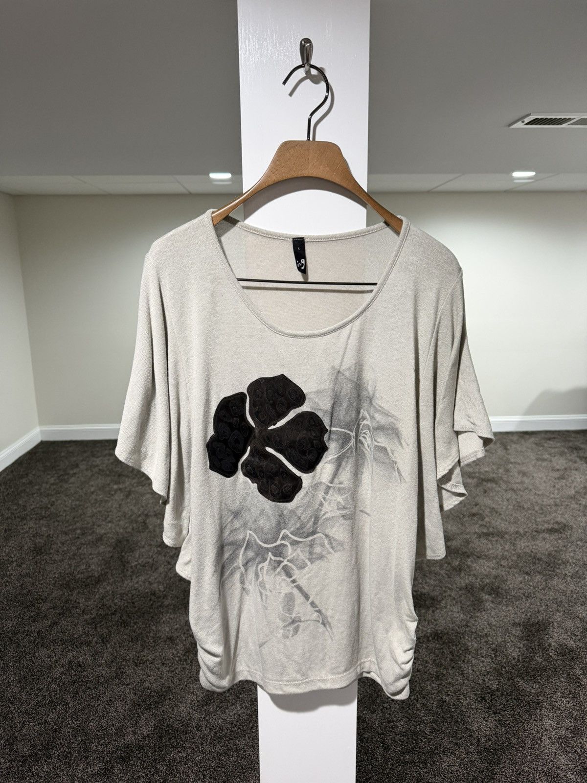 Vintage Vintage Gray Black Flower Flowy T-Shirt Size L / US 10 / IT 46 - 6 Thumbnail