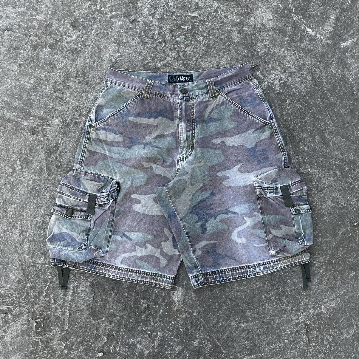 Carhartt (36x13) Y2K Faded Chor Camo Shorts Size US 36 / EU 52 - 1 Thumbnail