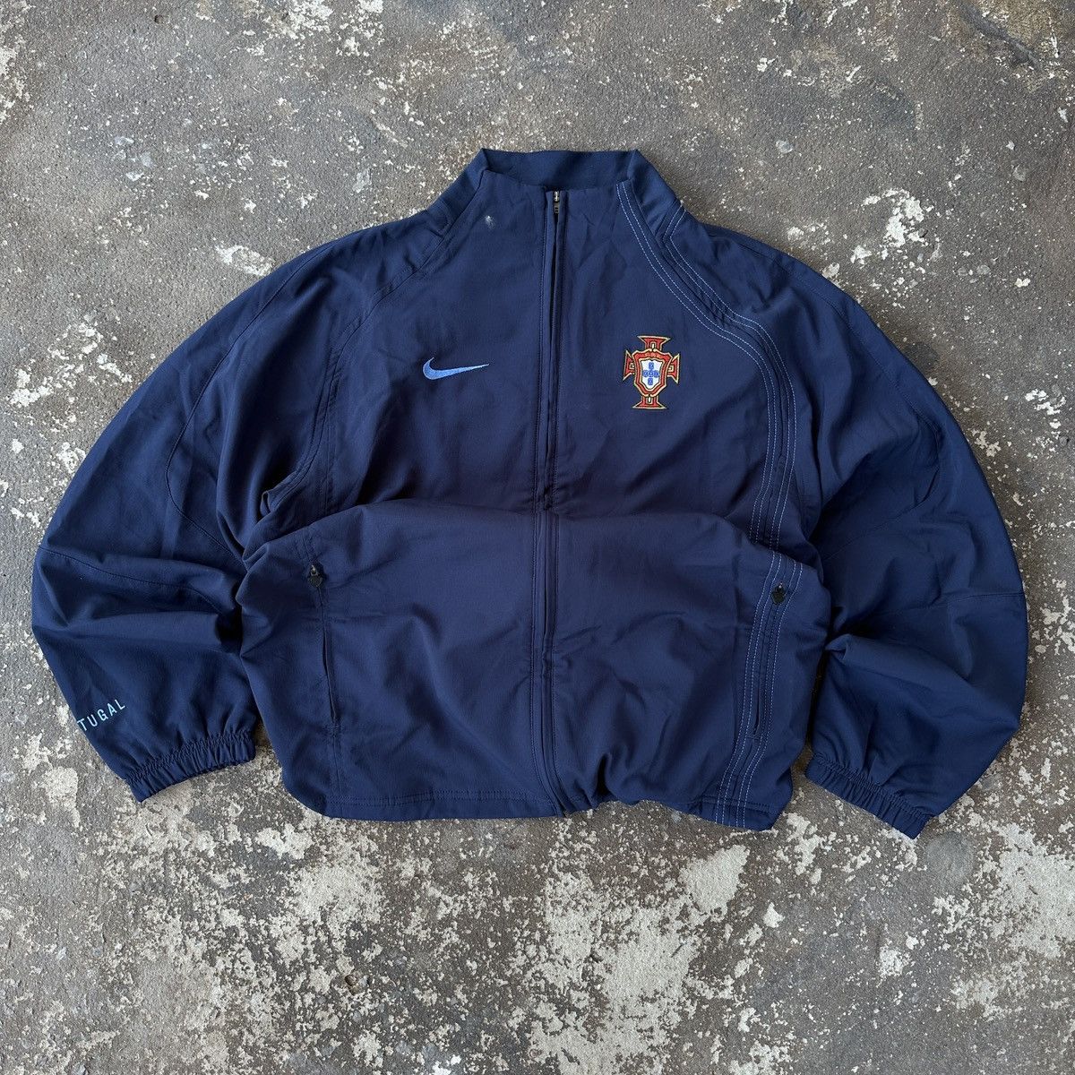 Nike × Vintage Nike Portugal National Team Tracksiut Vintage 2004 NEW RARE Size US S / EU 44-46 / 1 - 13 Thumbnail