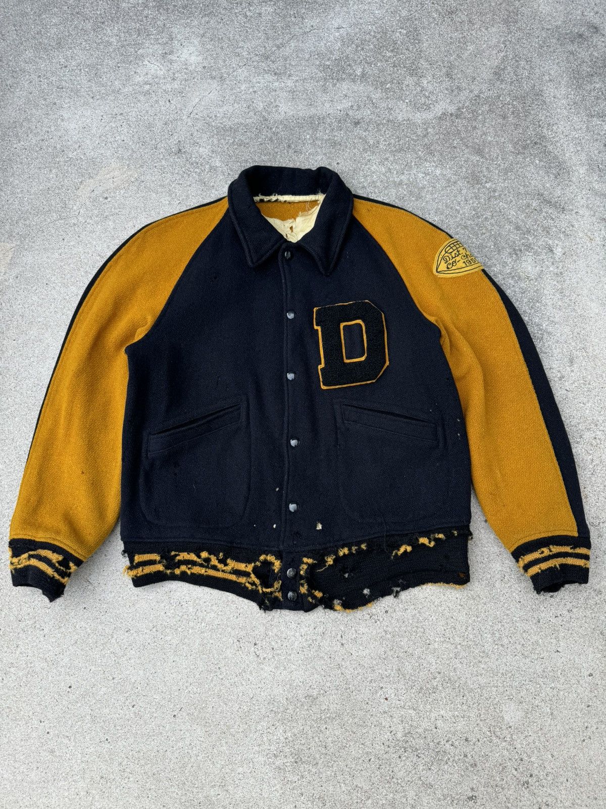 Vintage Vintage 50s Distressed Grunge Wool Patches Bomber Jacket S/M Size US M / EU 48-50 / 2 - 1 Thumbnail