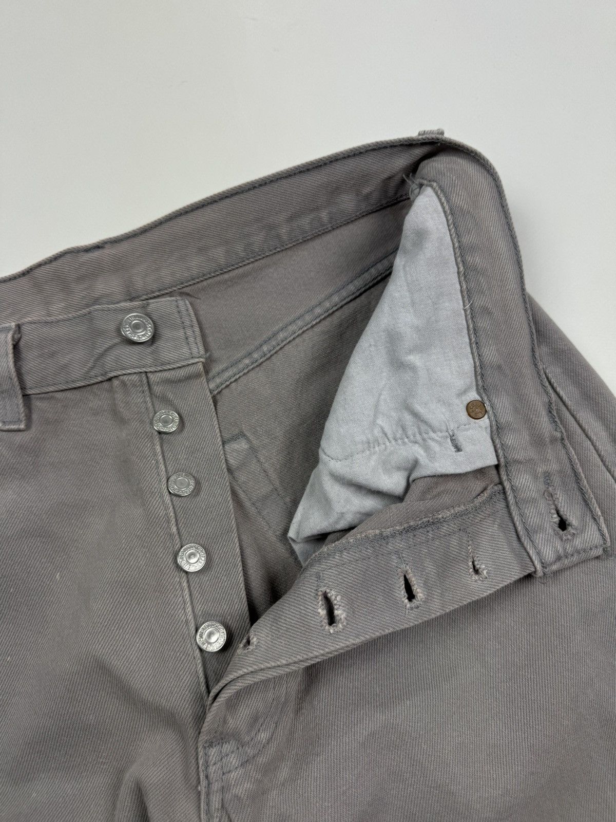 Levi's 1990’s Vintage Faded Levi’s 501 Made in USA Size 32/30 Size US 32 / EU 48 - 10 Thumbnail