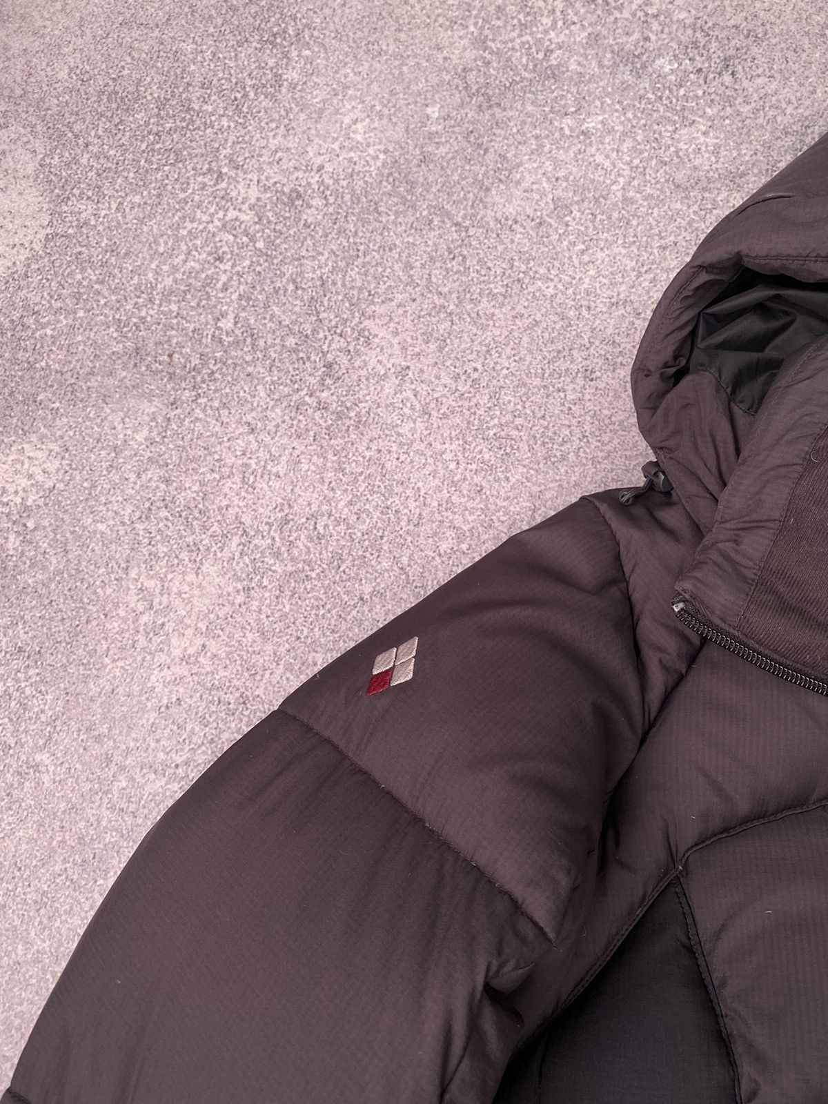 Montbell × Vintage Vintage Montbell Puffer Bordeaux Jacket Size US M / EU 48-50 / 2 - 9 Thumbnail