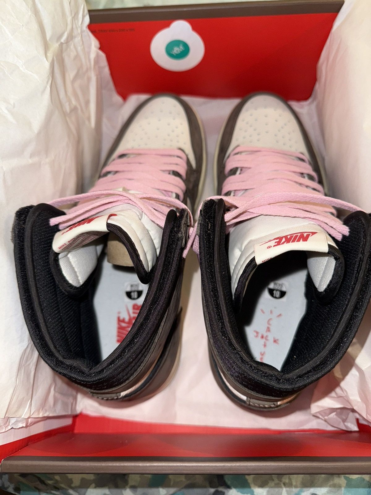 Jordan Brand × Travis Scott Travis Scott Jordan 1 Mocha Size US 10 / EU 43 - 9 Thumbnail