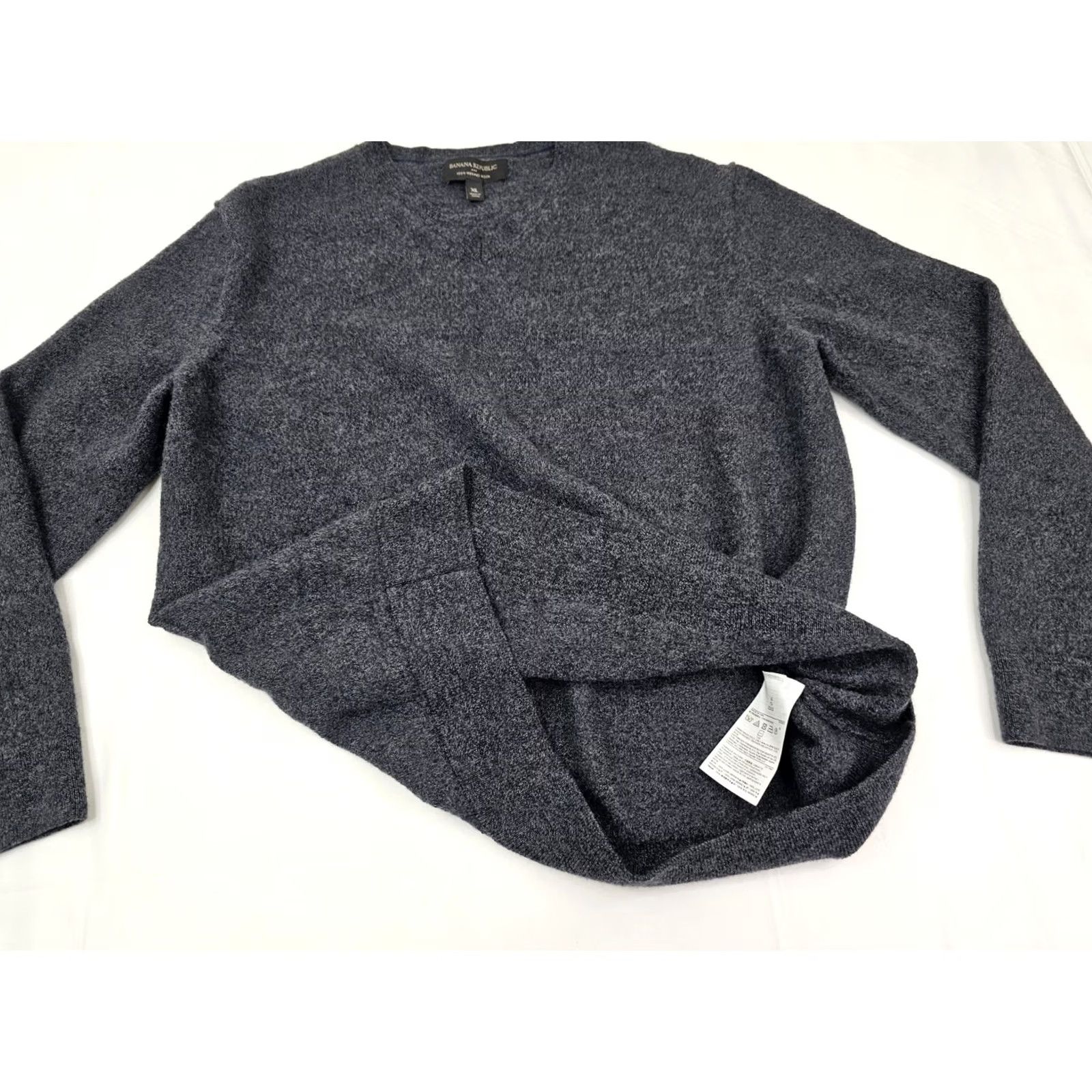 Banana Republic Banana Republic Merino Wool V-Neck Pullover Sweater Men XL Gray Size US XL / EU 56 / 4 - 4 Thumbnail
