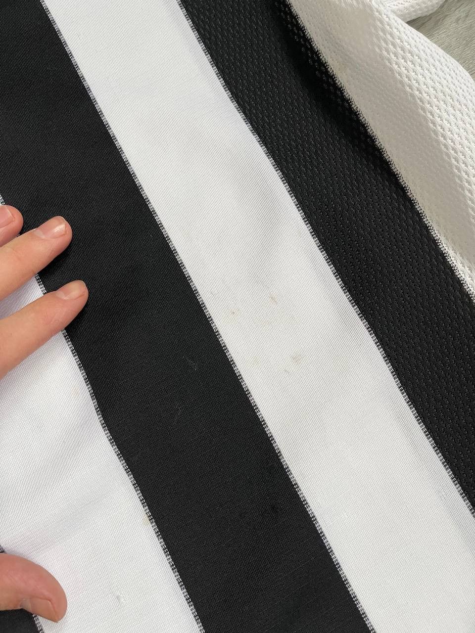 Adidas × Vintage NEWCASTLE UNITED 1999/2000 HOME SHIRT SOCCER JERSEY ADIDAS Size US XL / EU 56 / 4 - 12 Thumbnail