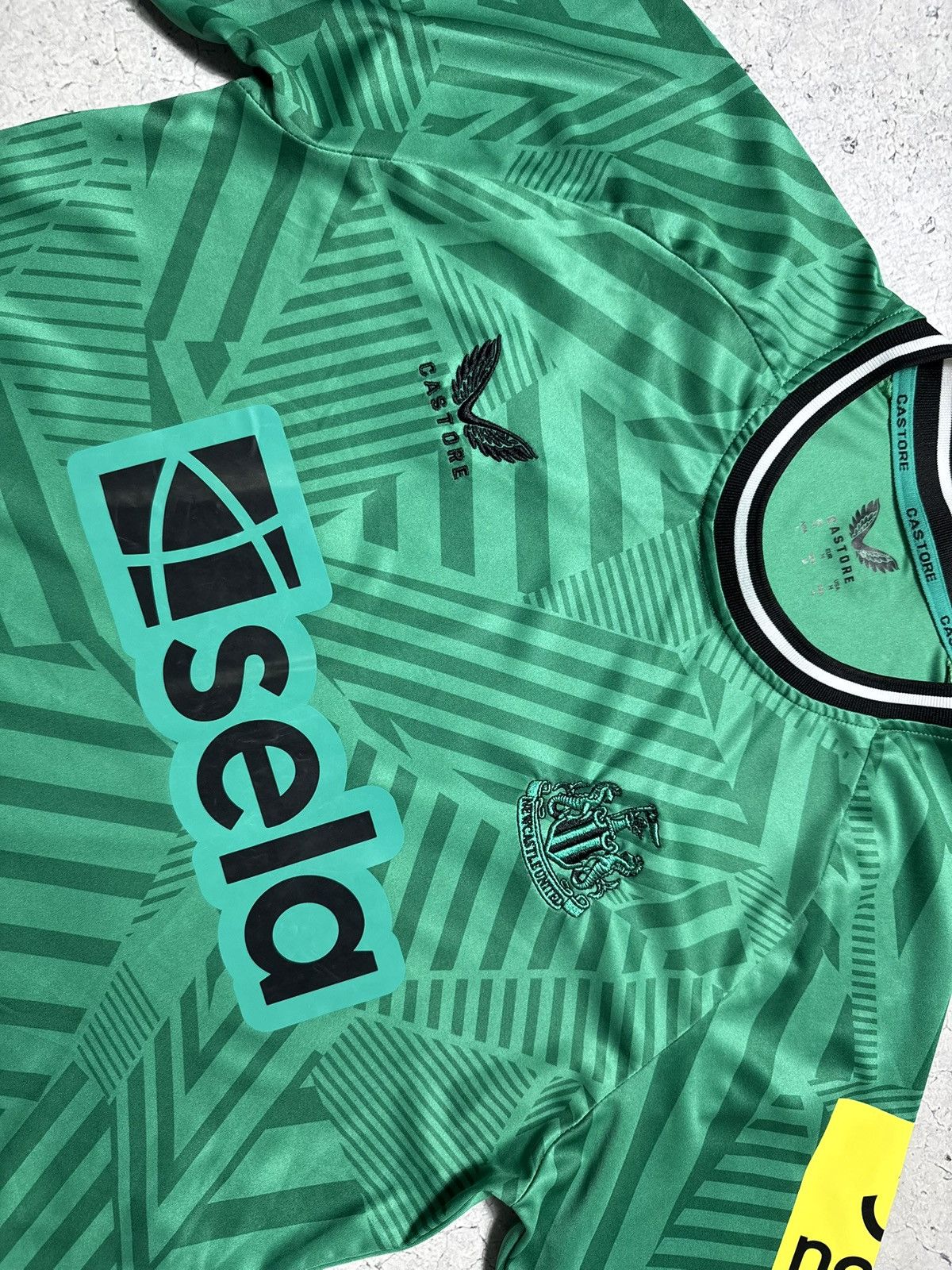 Castore Castore FC Newcastle United 2023/2024 Soccer Jersey Size US M / EU 48-50 / 2 - 5 Thumbnail