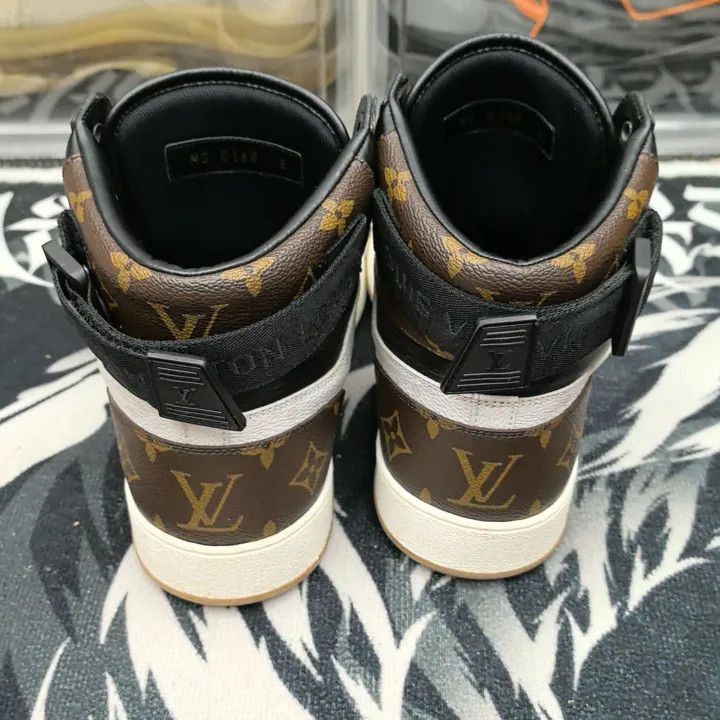 Louis Vuitton Louis Vuitton Rivoli High-Top Fashion Sneakers for Men -250 Size US 8.5 / EU 41-42 - 3 Thumbnail