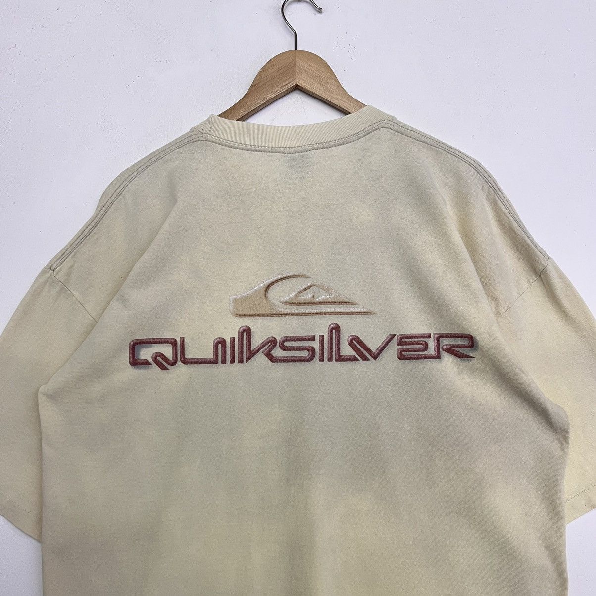 Quiksilver QUIKSILVER VINTAGE SURF SPELLOUT HEAVY WASH TSHIRT Size US XL / EU 56 / 4 - 3 Thumbnail