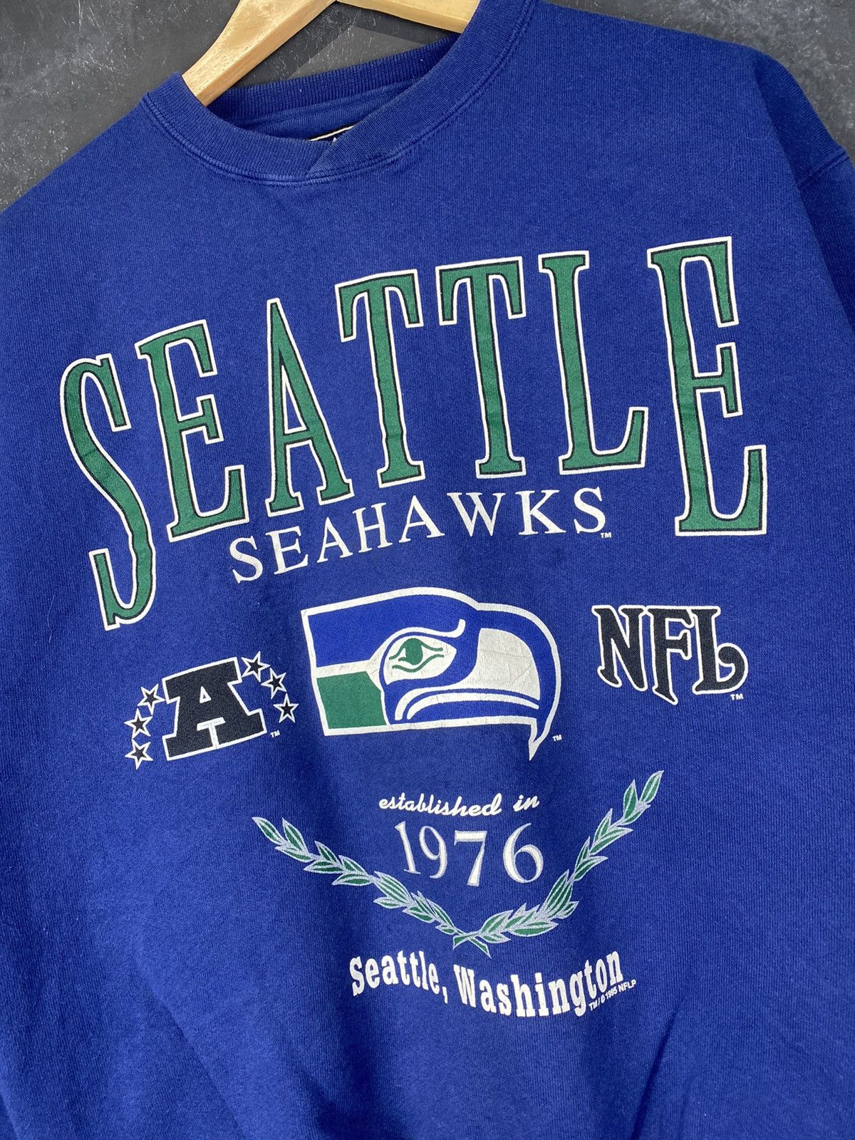 NFL 90s 1995 NFL Seattle Seahawks Washington Crewneck Size US M / EU 48-50 / 2 - 3 Thumbnail