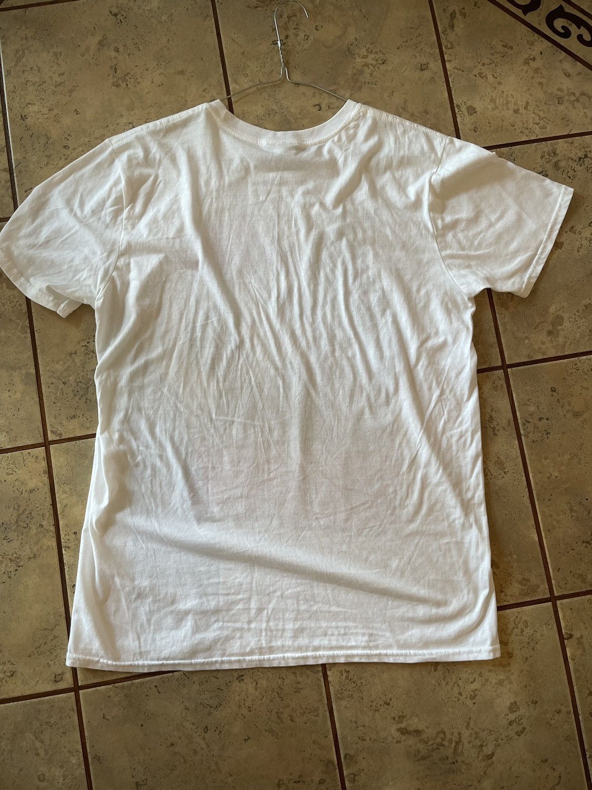 Vintage “Be There When The Earth Dies Screaming” White T-Shirt Size US L / EU 52-54 / 3 - 2 Thumbnail