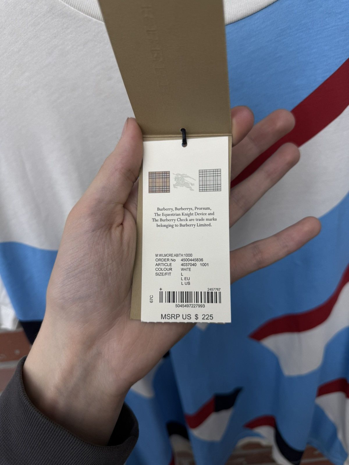 Burberry Burberry Men’s Tee Shirt Size Large New W Tags Size US L / EU 52-54 / 3 - 8 Thumbnail